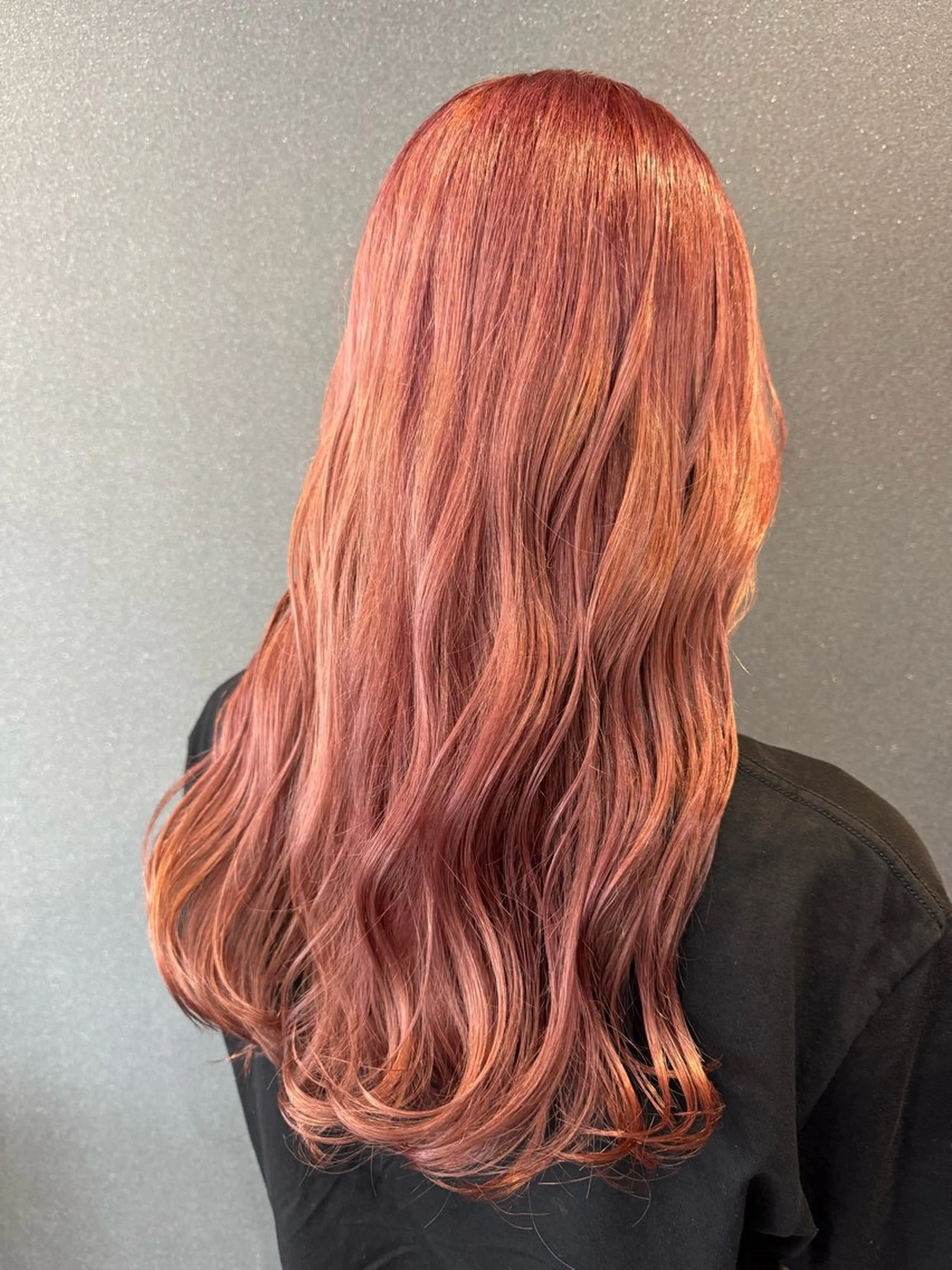 ロング カラー ベージュカラー ダブルカラー ピンクカラー ピンクベージュ ワタナベ テルマサのヘアスタイル