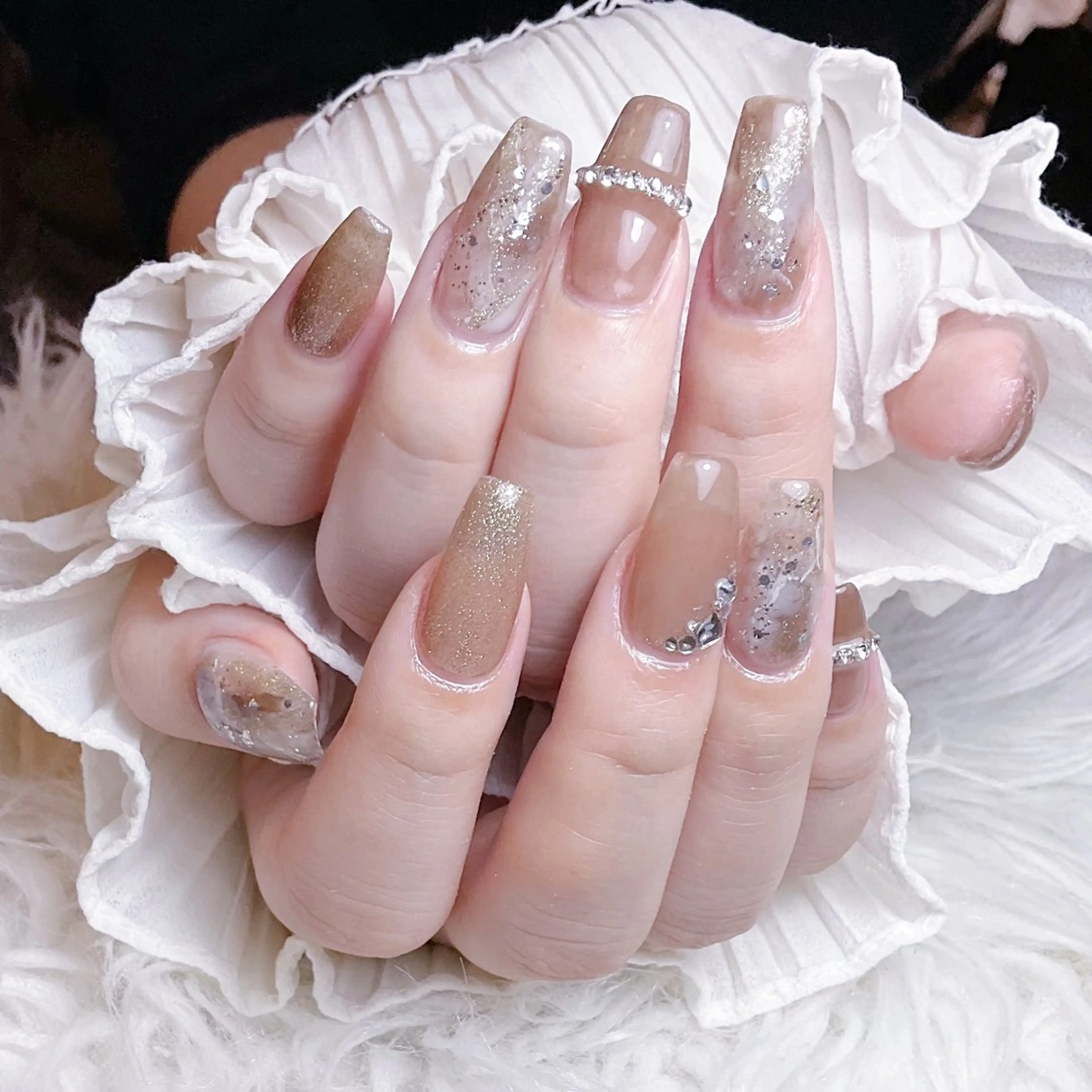 ネイル ハンドネイル 🍭Yun nail hyejin🌸のネイルデザイン