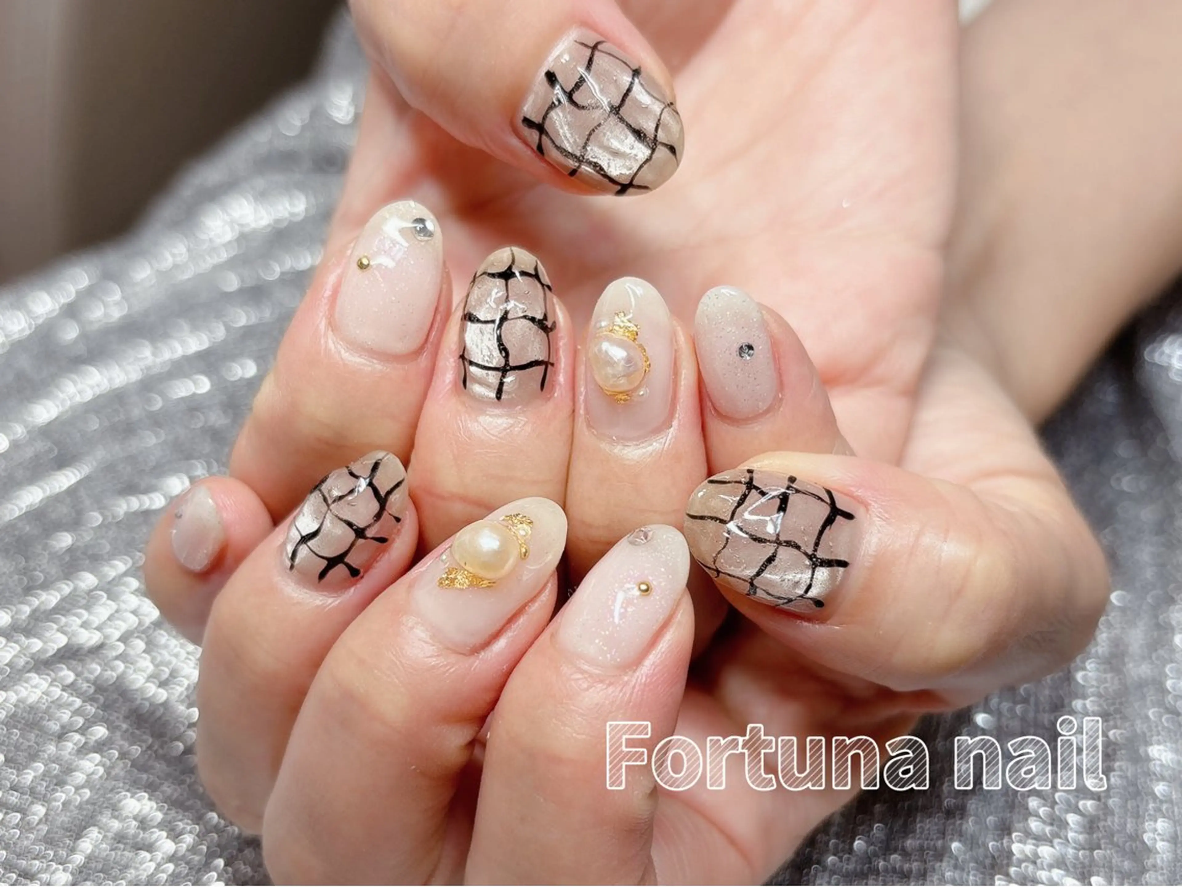 ネイル 持ち込み ニュアンスネイル ハンドネイル ハンドケア Nail •Head スパFortunaのネイルデザイン