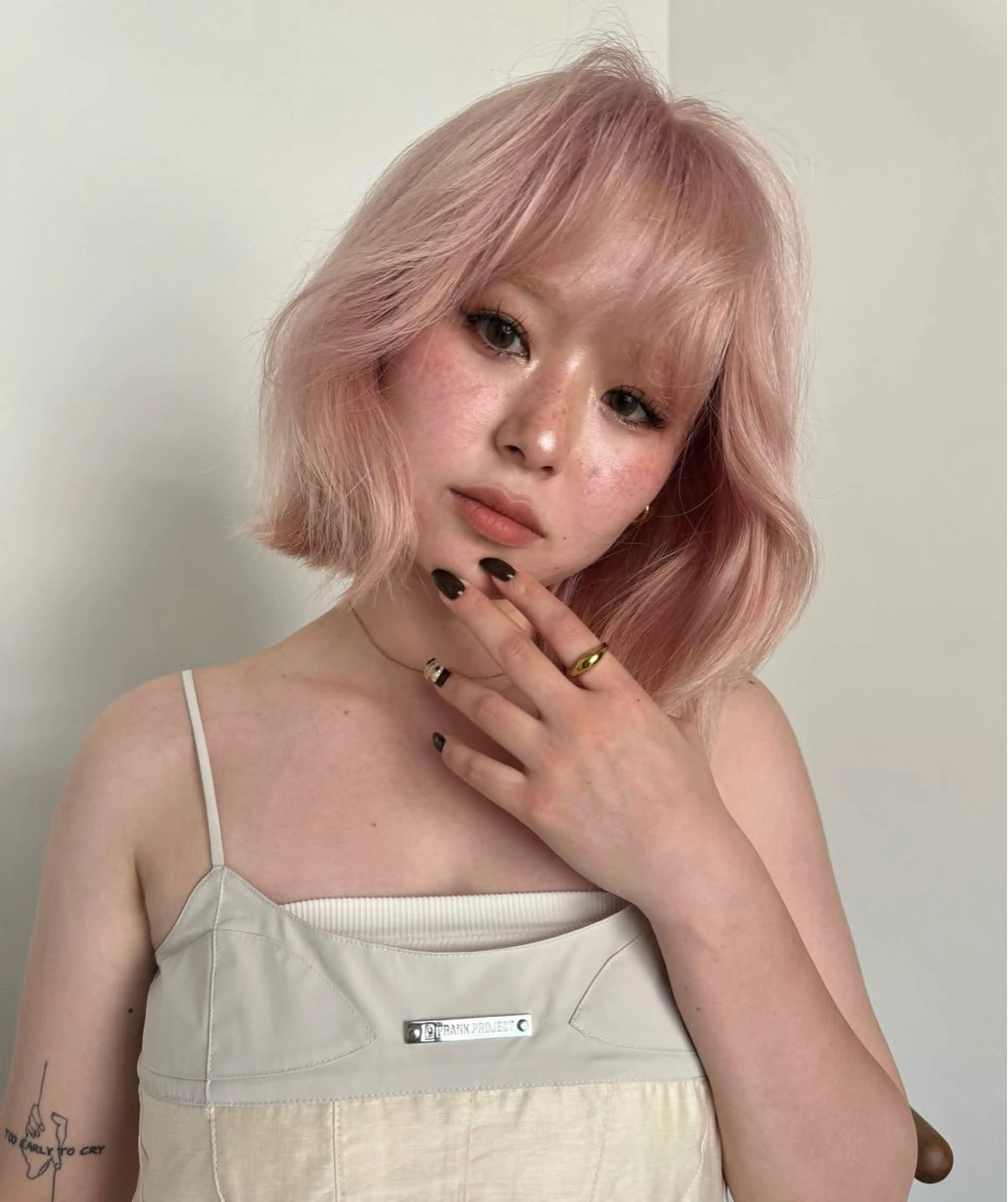 ショート カラー ヘアアレンジ 縮毛矯正履歴からの ブリーチ /mamiのヘアスタイル