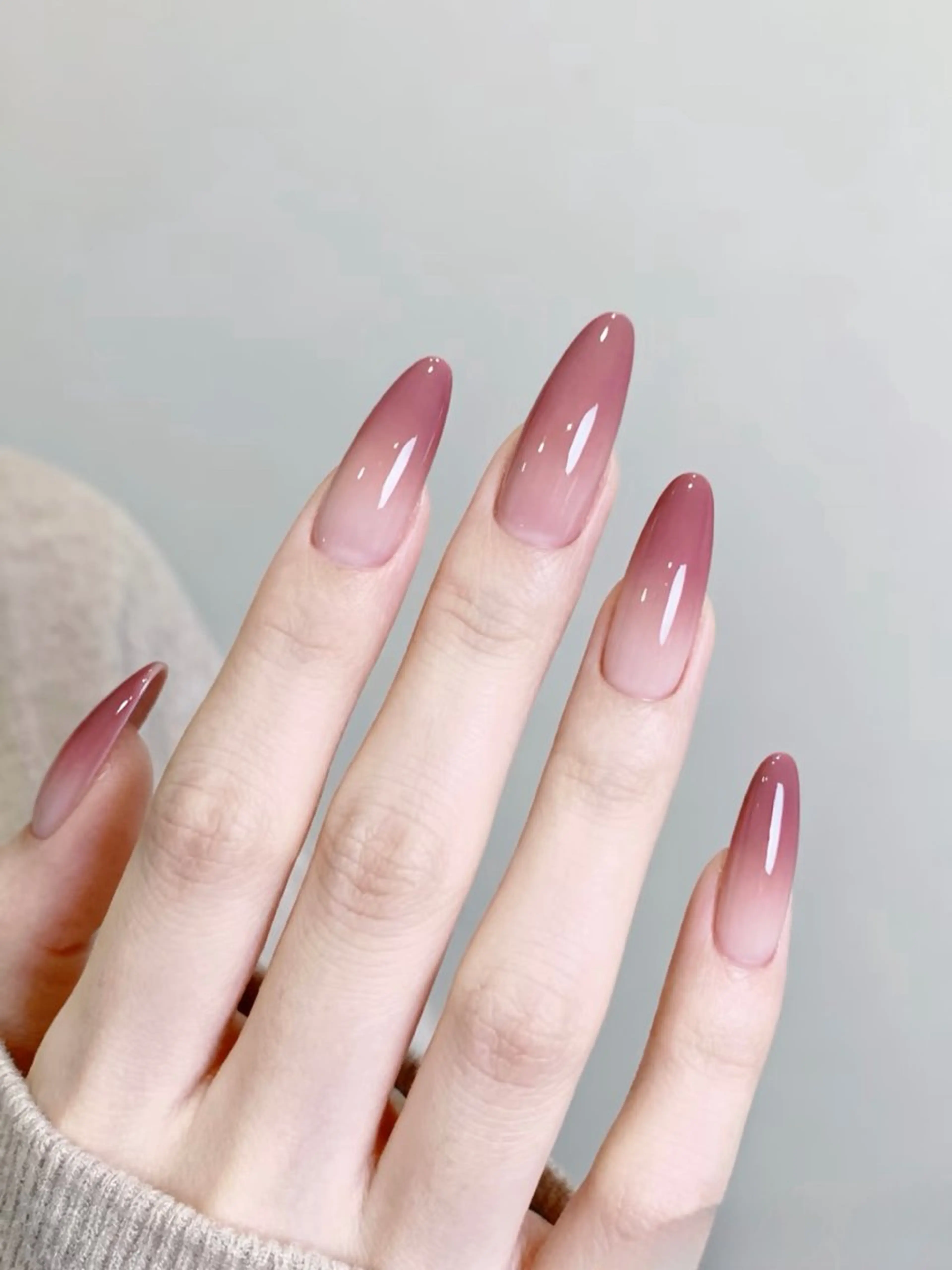 初回ソフトジェルオフ無料 自爪🎀カラーグラデーションorベイビーブーマー(ベース色付き)¥3980の写真
