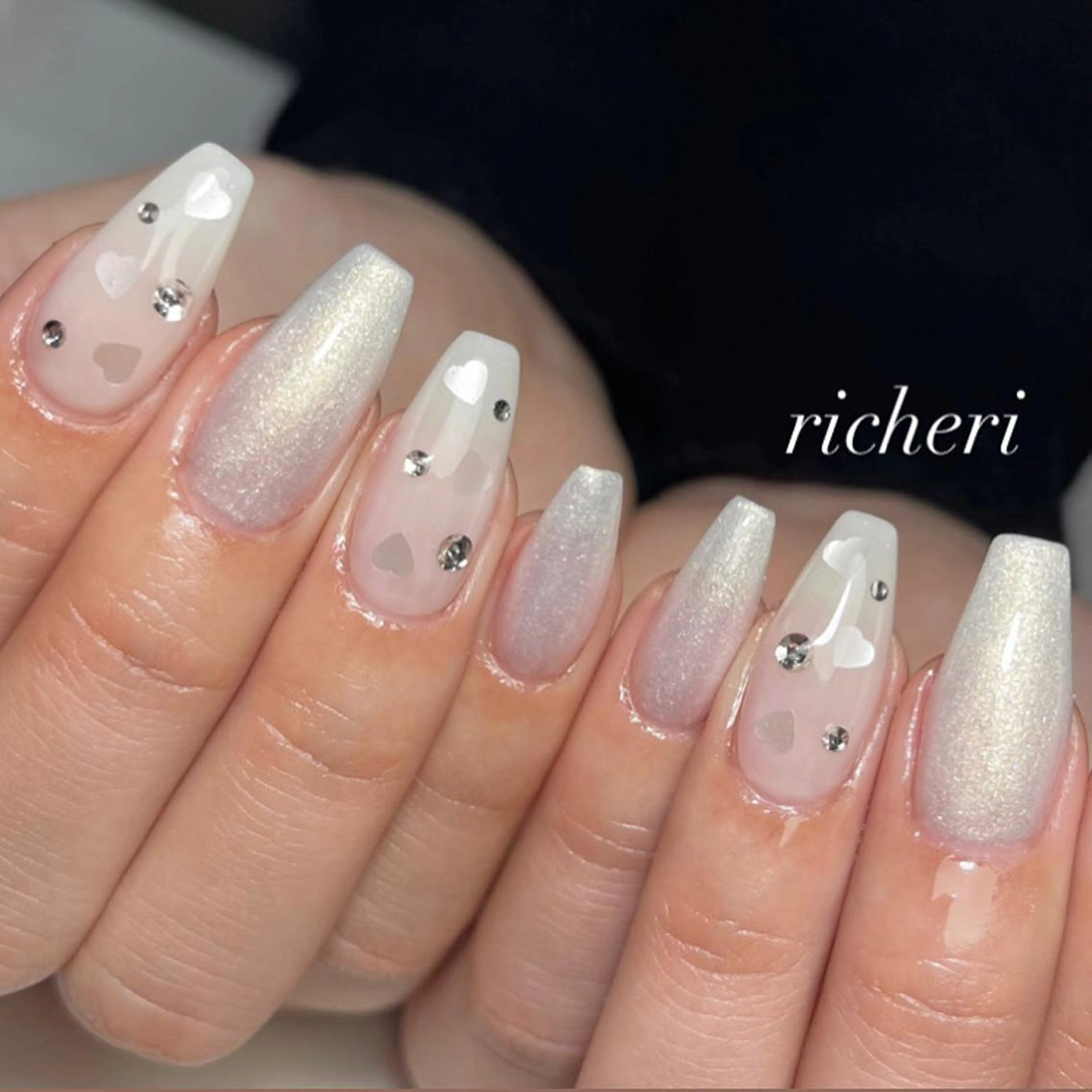 ミディアム ネイル ハンドネイル richeri beautyのエステ・リラクイメージ