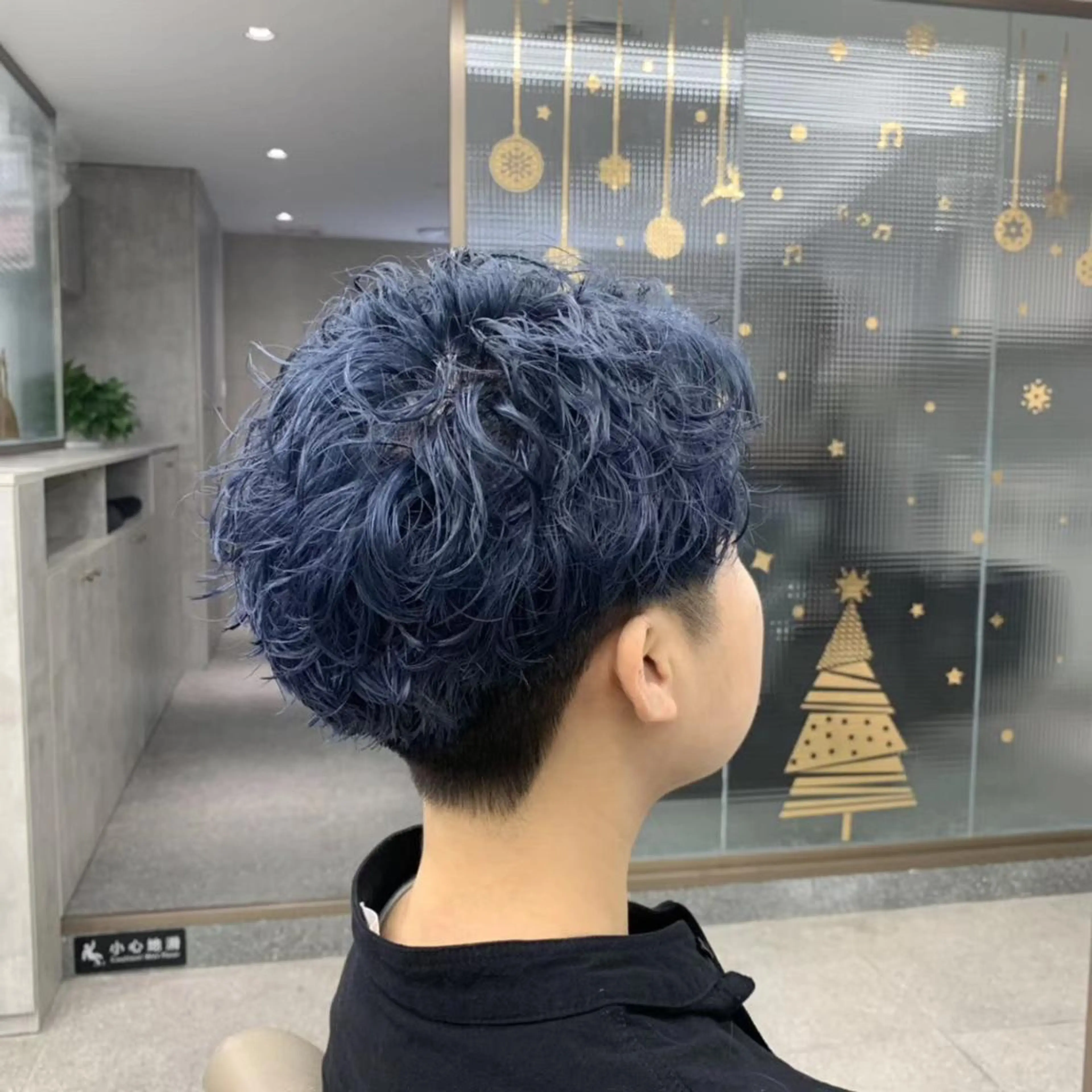 ショート カラー メンズ 瀬尾 加寿馬のヘアスタイル