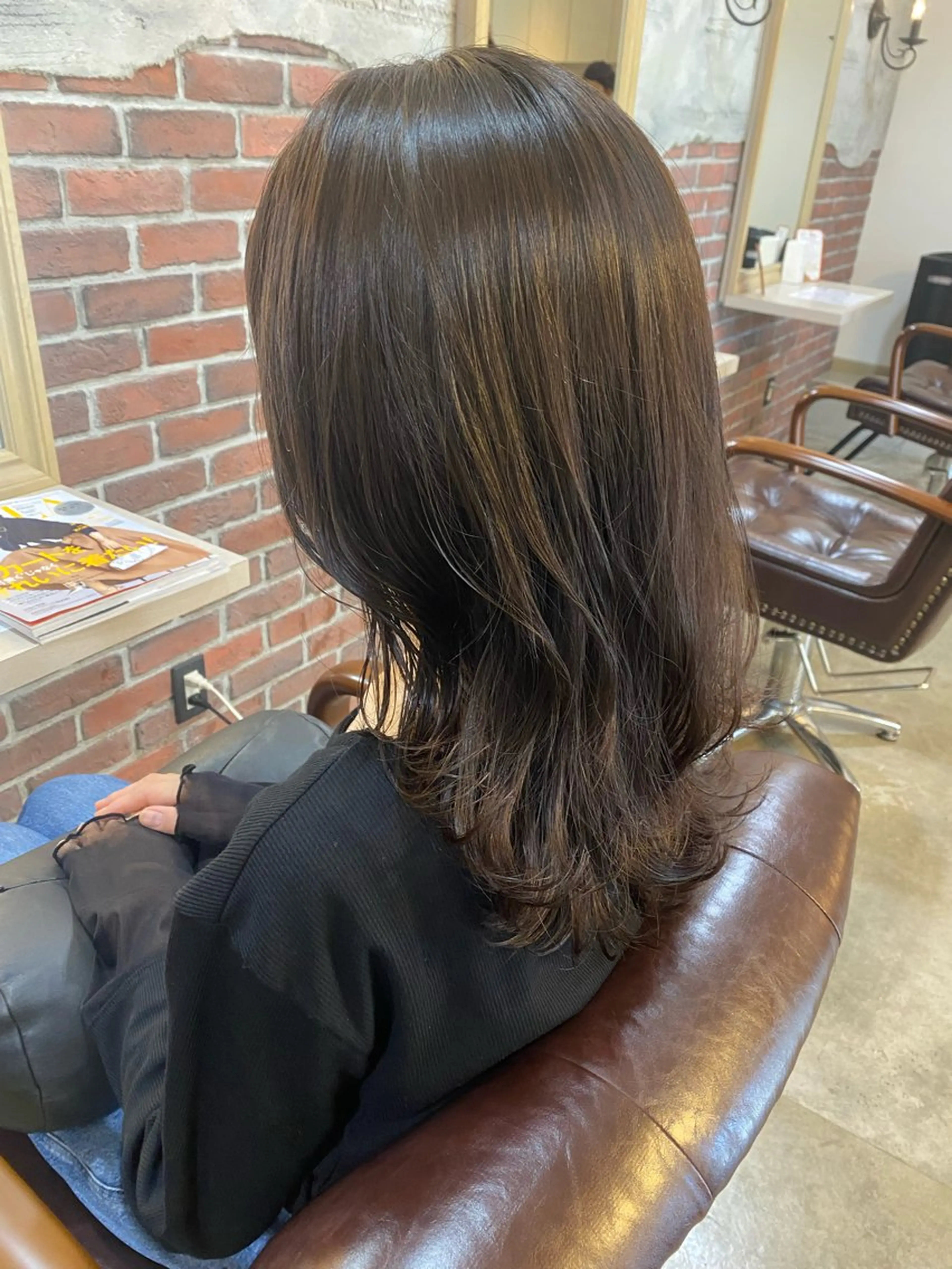 セミロング カラー ダークグレー ダークグレージュ グレージュ カット ヘアカラー トリートメント レイヤーカット/ 根本瑠実のヘアスタイル