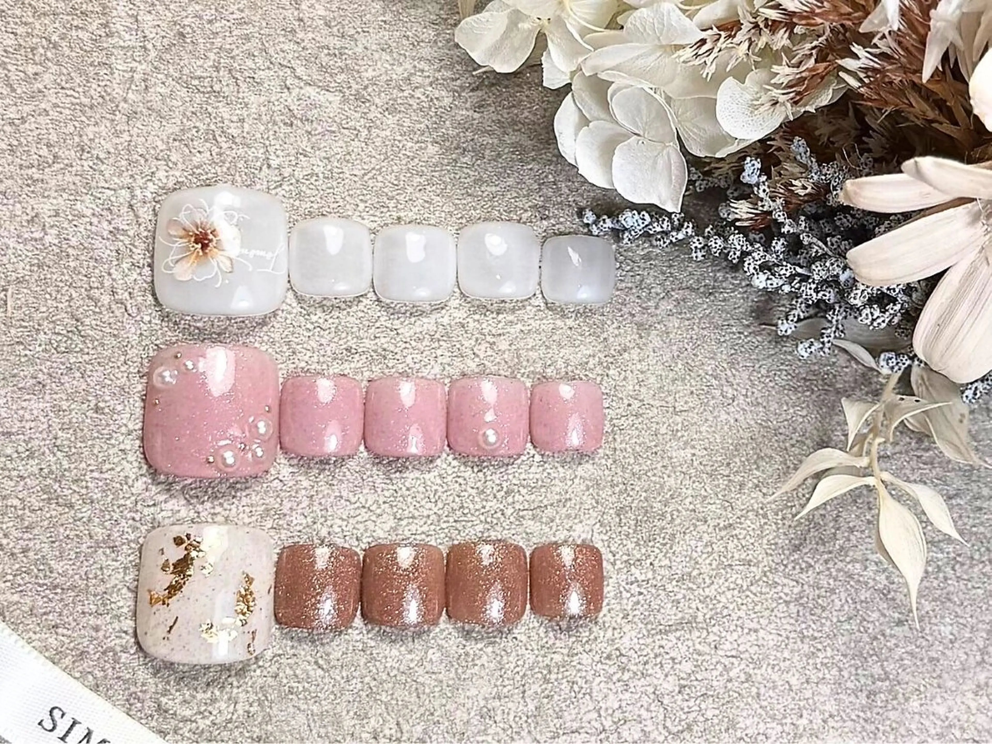 ネイル 深爪矯正・自爪育成 ネイルサロンアモここのネイルデザイン