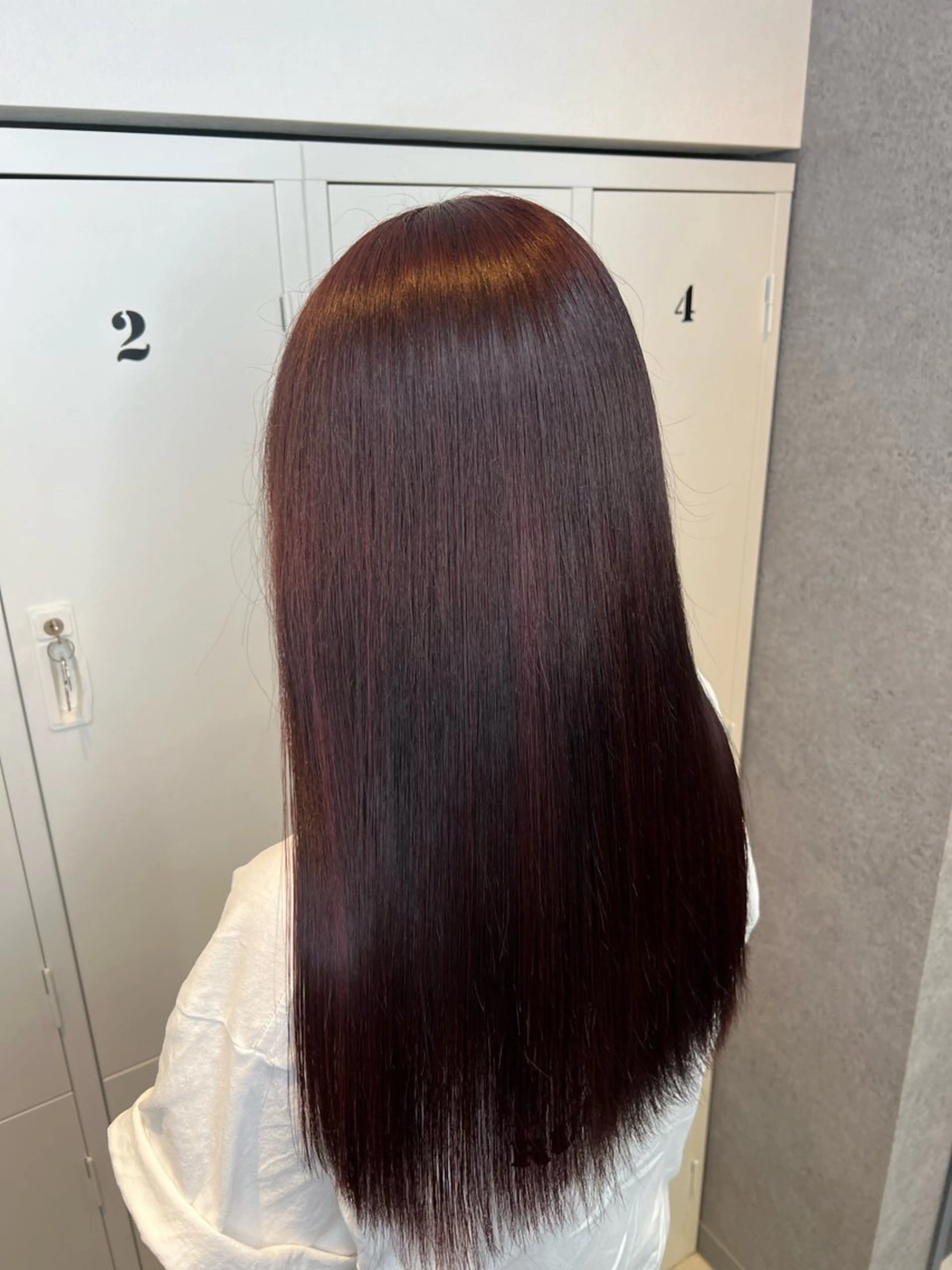 ロング カラー 黒髪 ブルーカラー ブルーブラック ブラウンカラー 透明感カラー ショート/ウルフ カットモデル募集のヘアスタイル