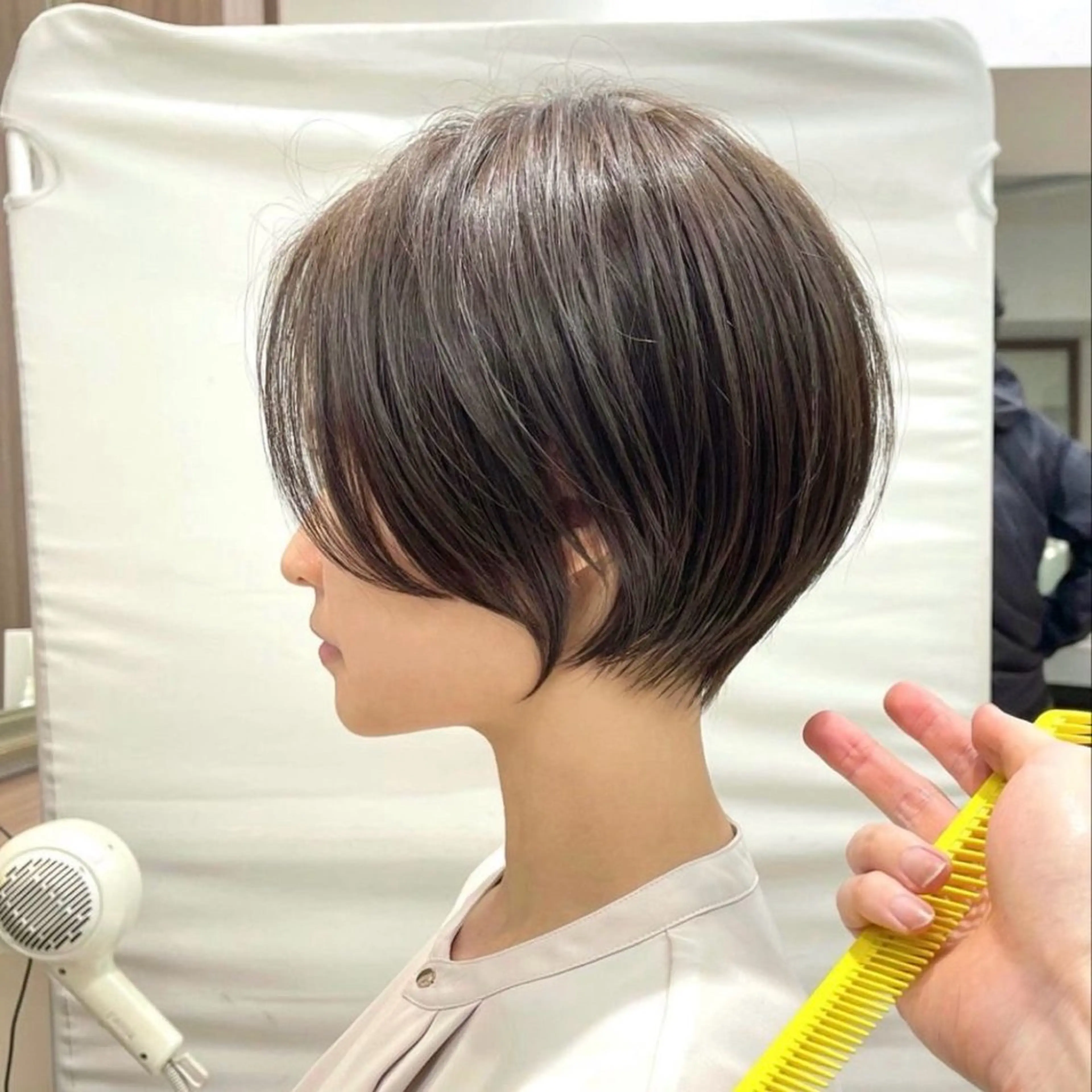 ショート AILERON 神村のヘアスタイル