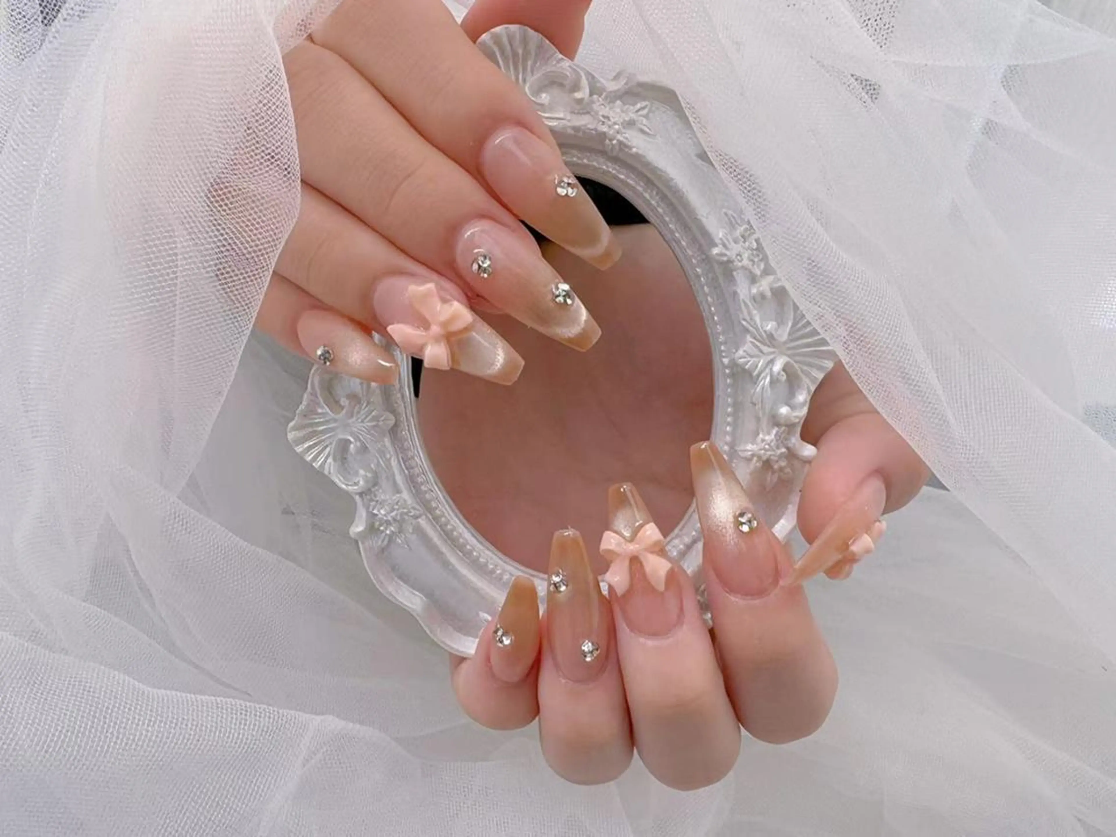 ネイル 長さ出し フレンチネイル ジェルネイル ガラスフレンチ 韓国ネイル Hana Bloom Nail💛Rinaのネイルデザイン