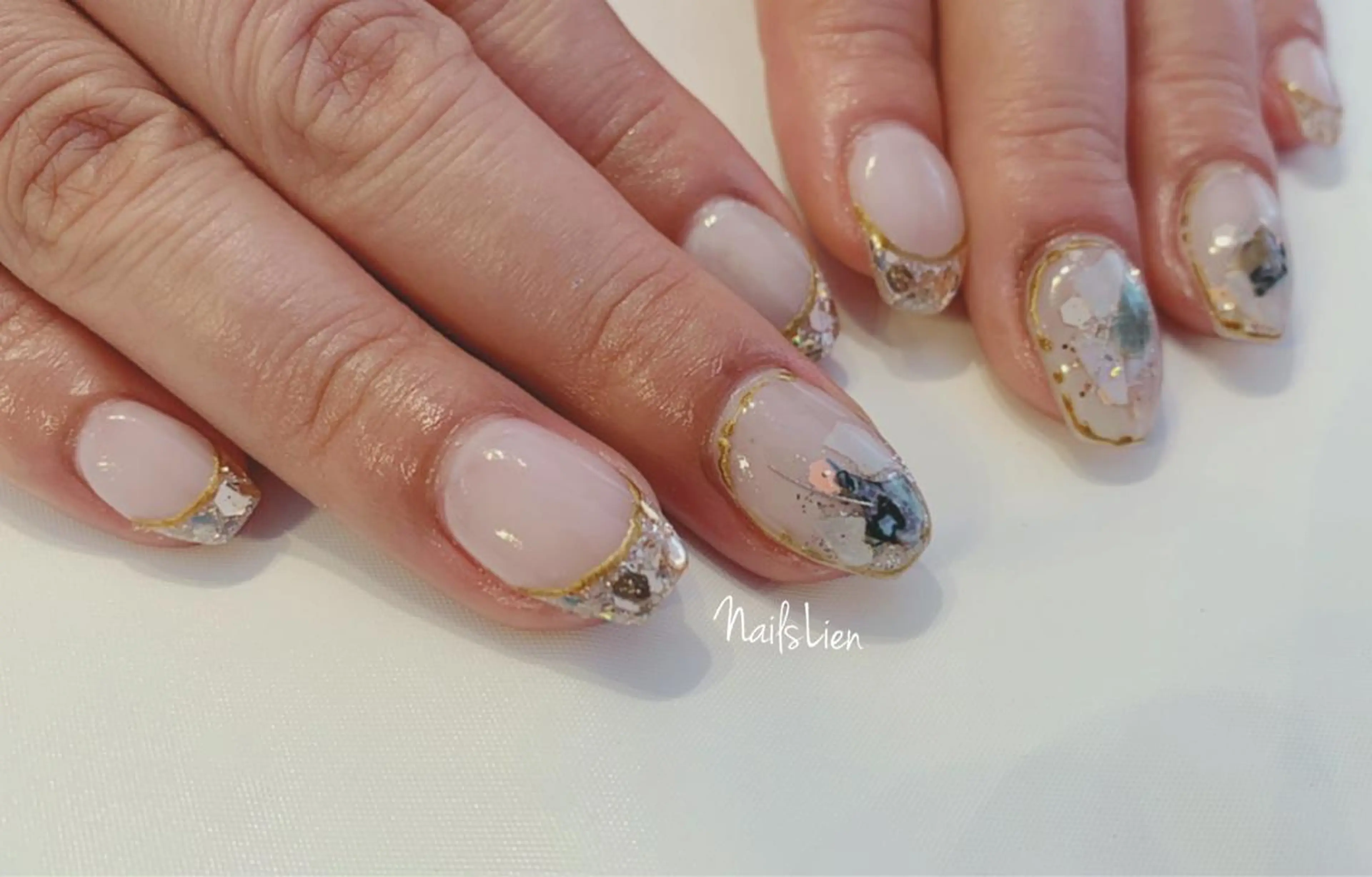 ネイル クリアネイル フラワーネイル フレンチネイル ガラスフレンチ ラメ(グリッター) studio e n / RiNのネイルデザイン