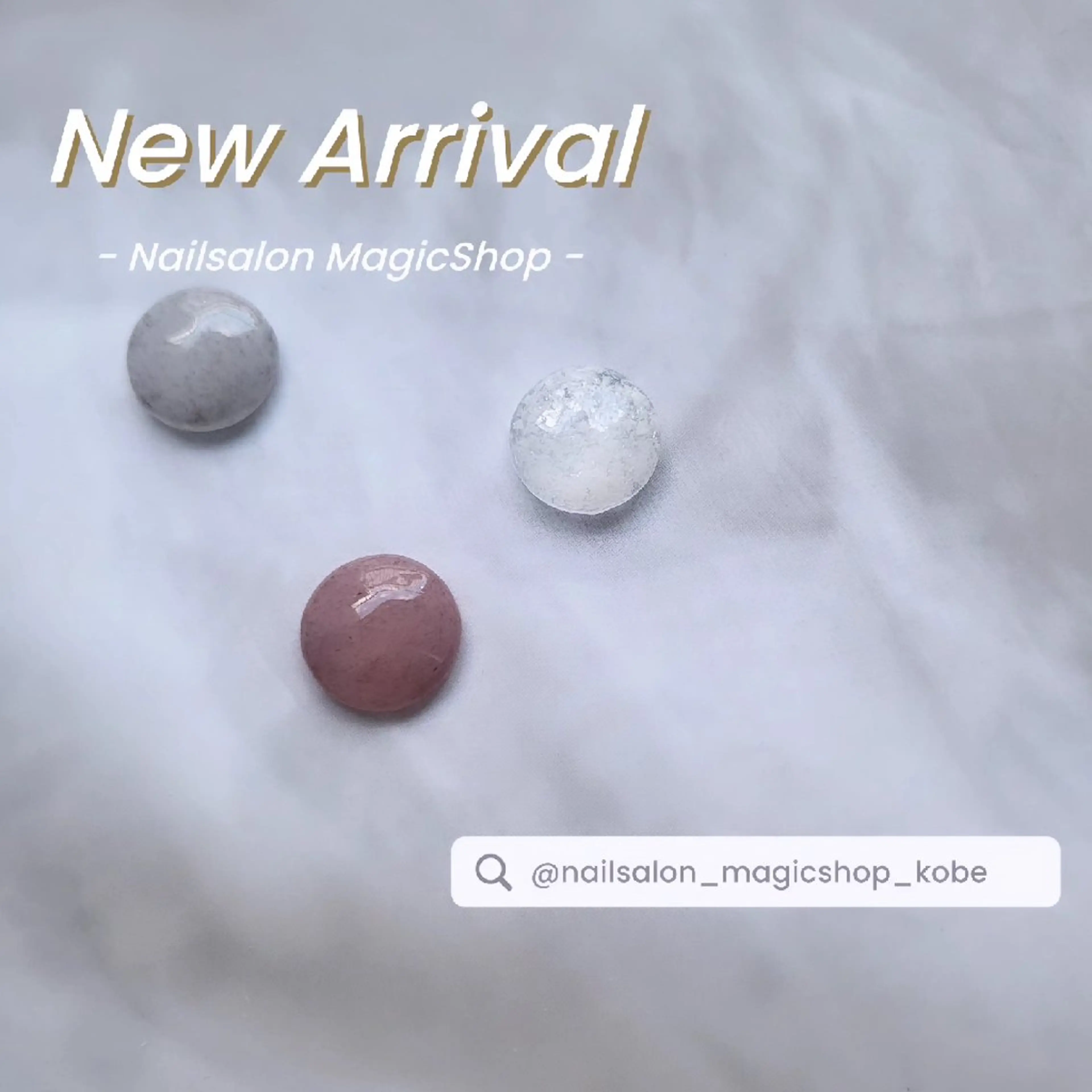 ネイル ジェルネイル ホワイト Nailsalon MagicShopのネイルデザイン