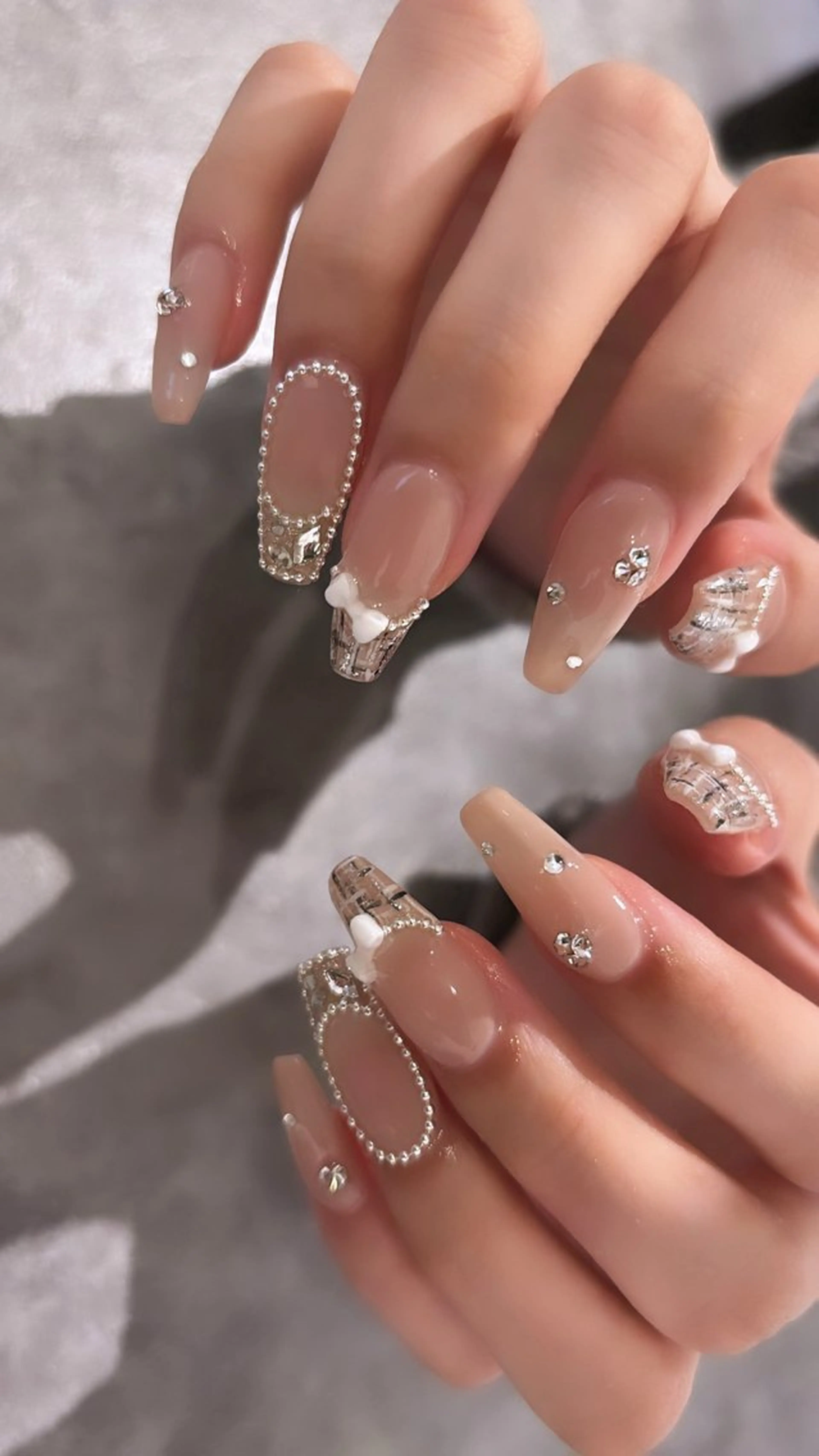 ネイル Mignon 、のネイルデザイン