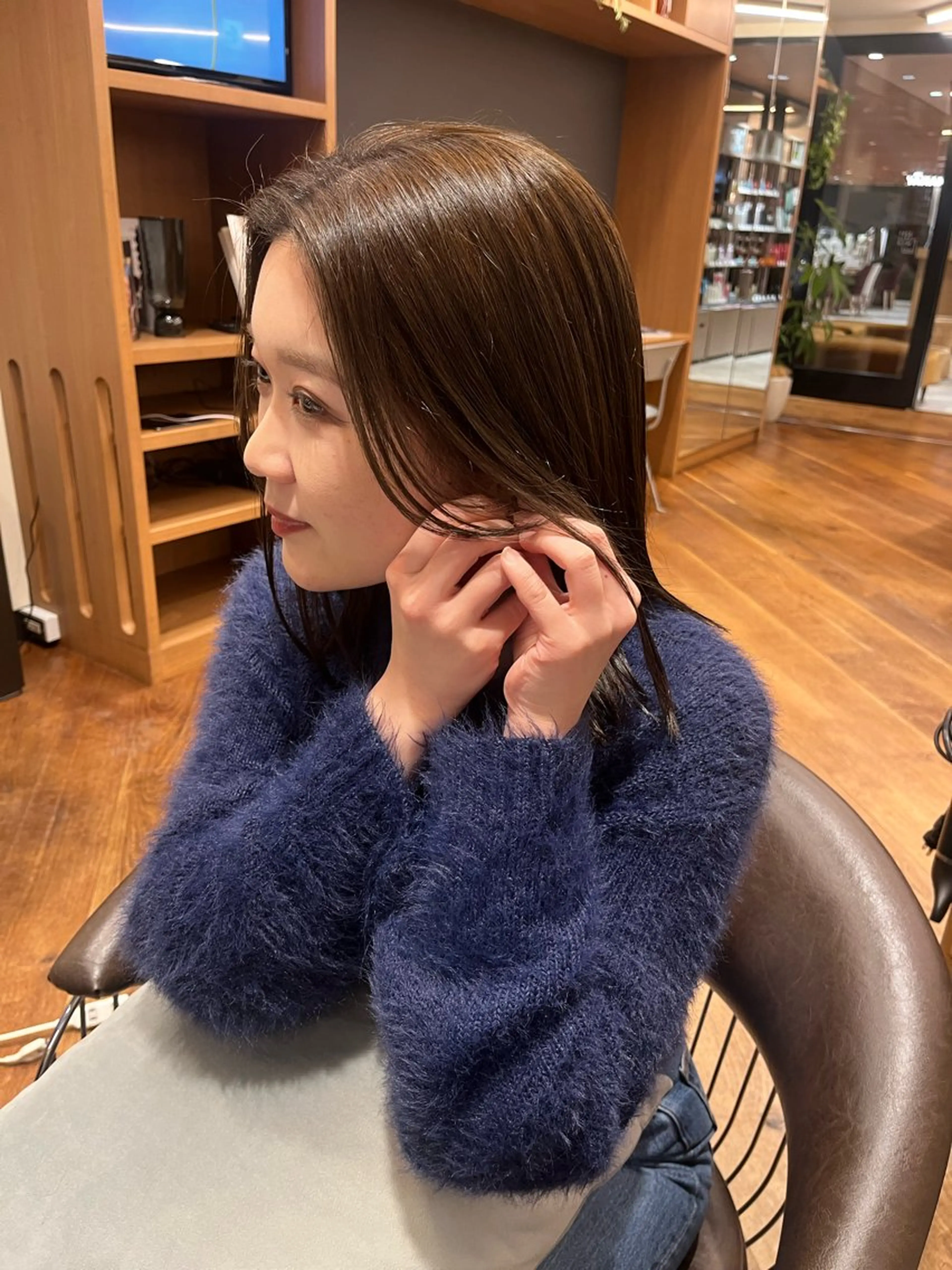 ミディアム カラー ブリーチなしカラー /ベージュカラーのヘアスタイル