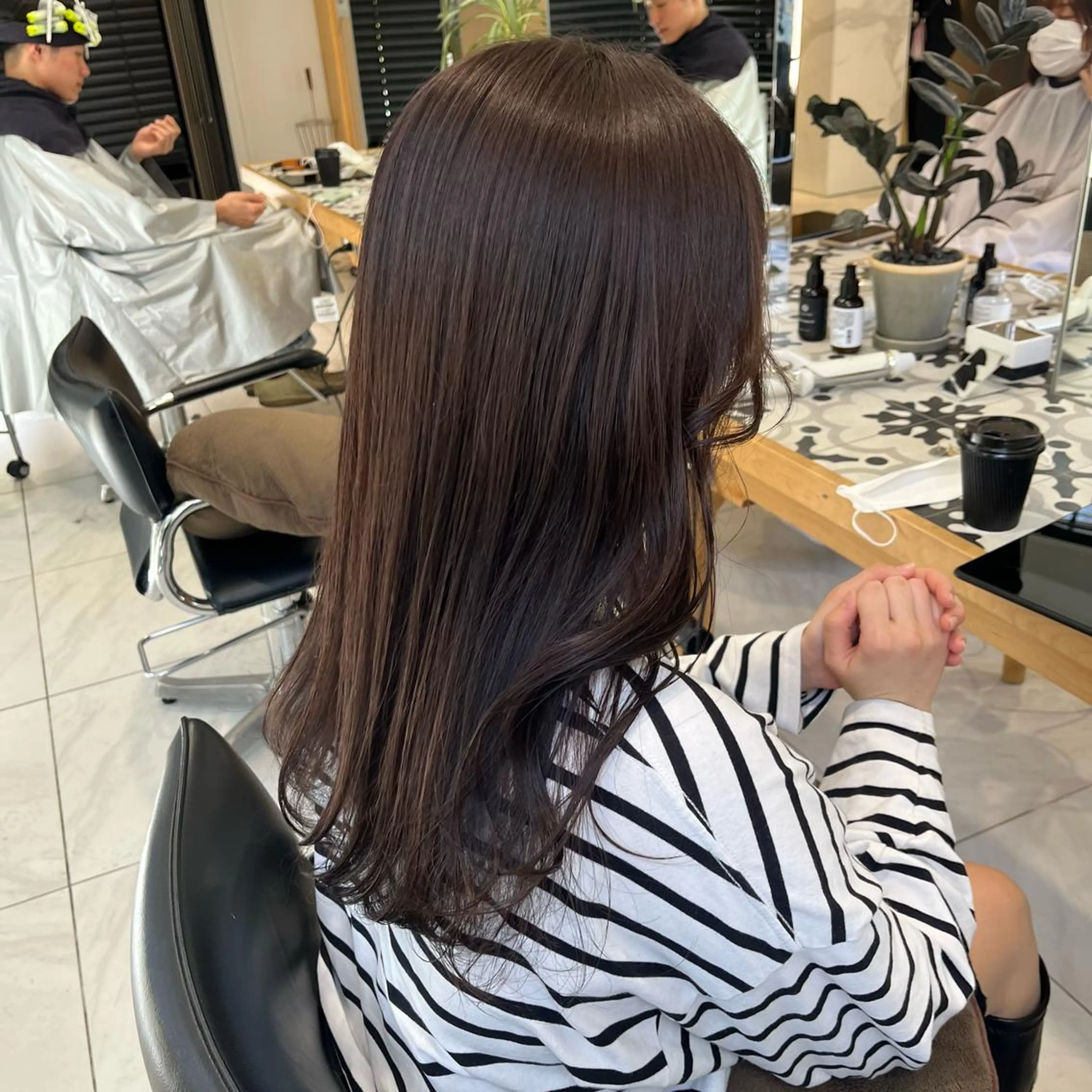 ロング カラー ナミ🩶暗髪/暖色 ❤️/透明感/縮毛のヘアスタイル