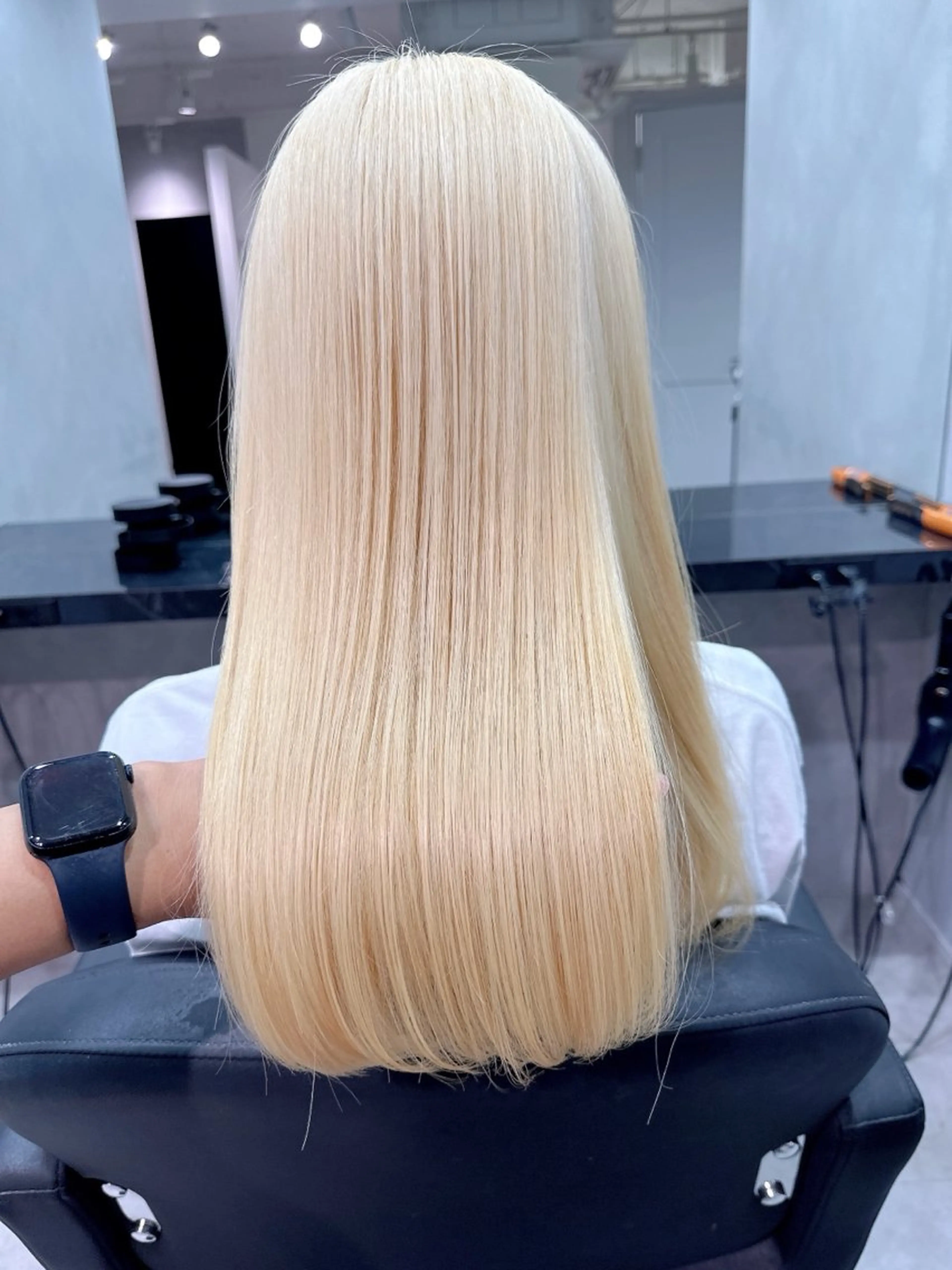 セミロング 伸ばしかけ 髪質改善 縮毛矯正 トリートメント 酸熱トリートメント 縮毛矯正 トリートメント LUANA/千種 竹内康のヘアスタイル