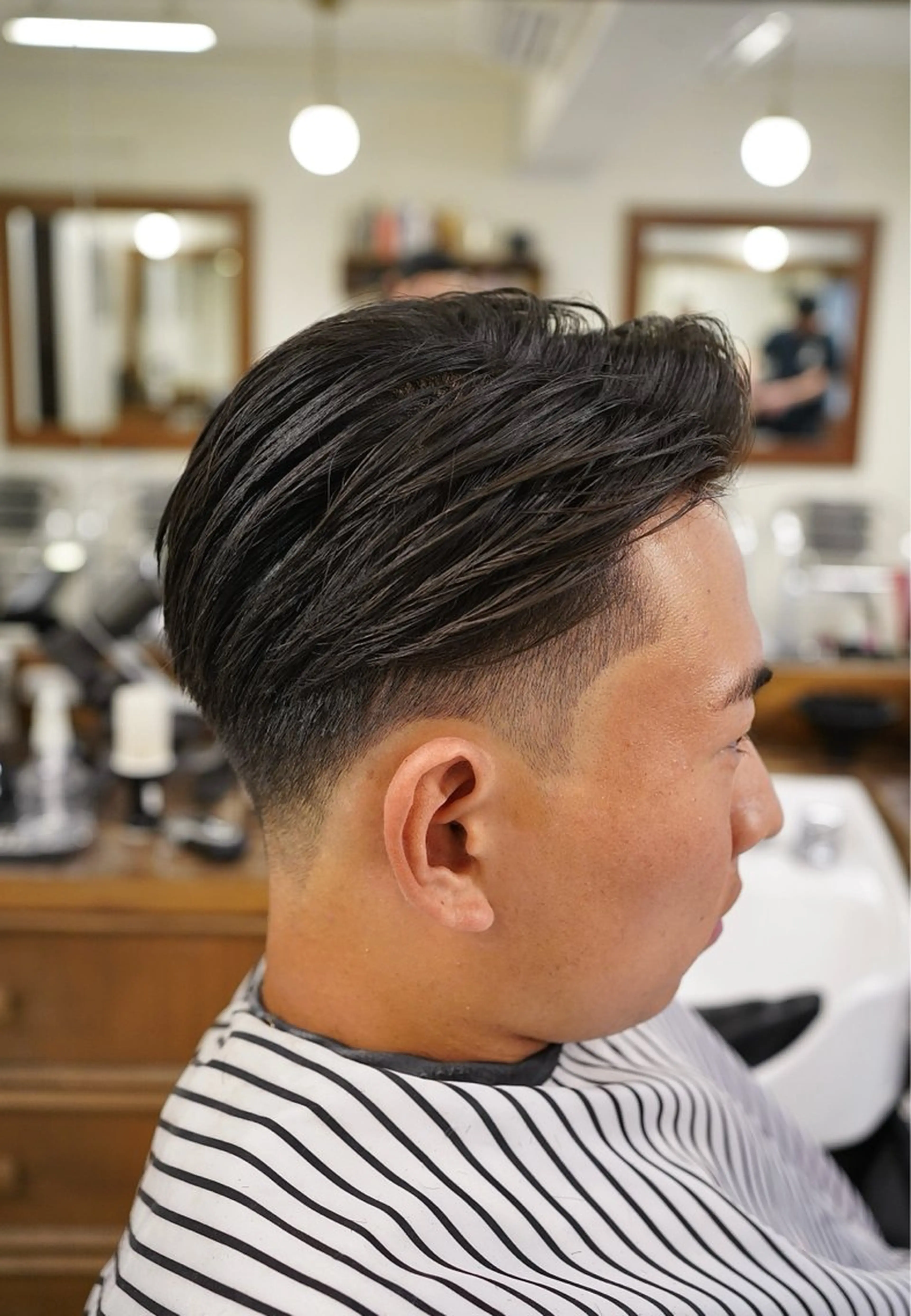 ショート メンズ フェードカット メンズパーマ スキンフェード メンズツイストパーマ ツイストパーマ カット 吉祥寺バーバー takumiのヘアスタイル