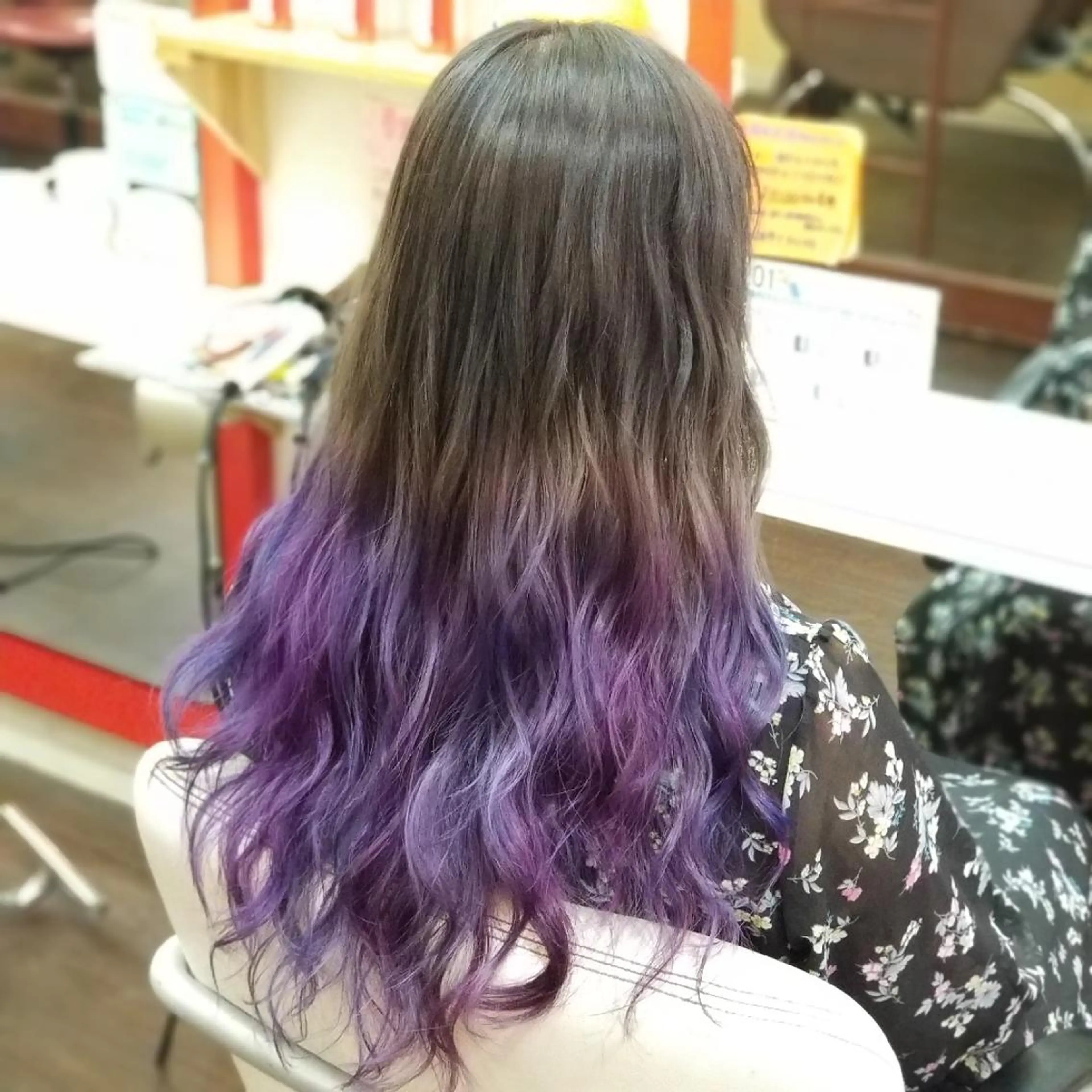ロング ヘアカラー トリートメント 植田 /エクステ /ブリーチ/髪質改善のヘアスタイル