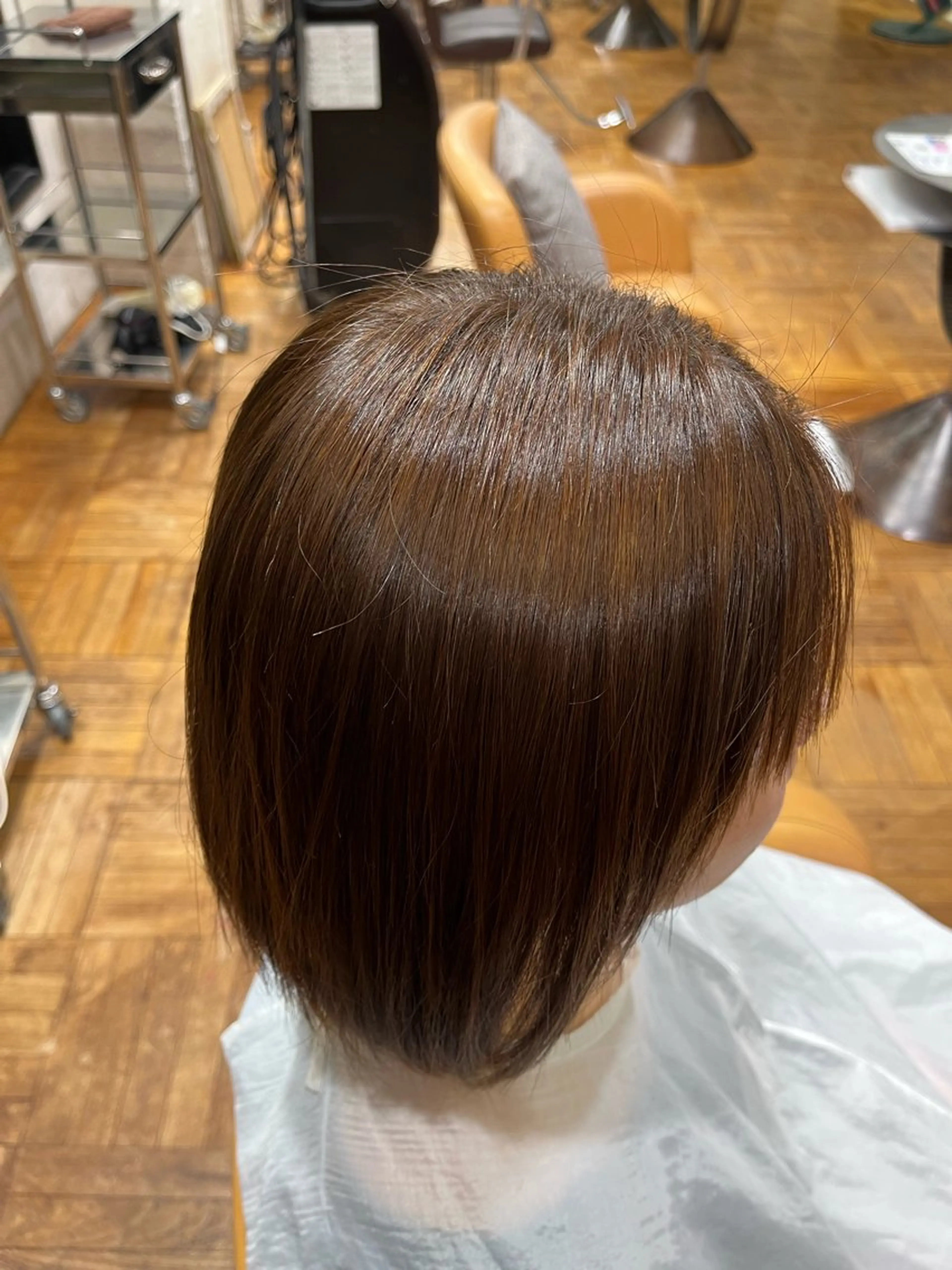 ミディアム Miyabi/ スパ/シェービングのヘアスタイル