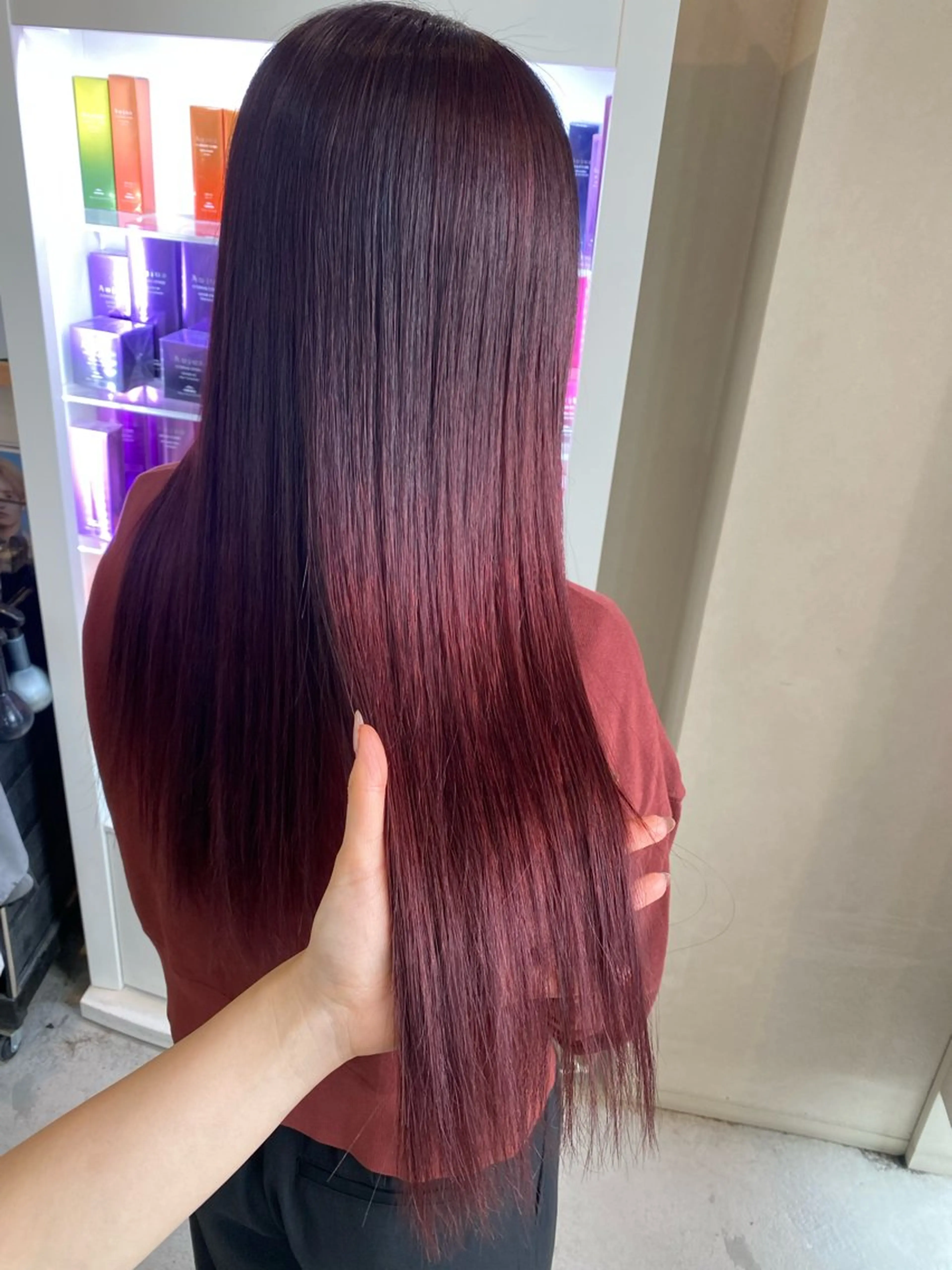 カラー ブリーチ グラデーションカラー 才田 まりなのヘアスタイル