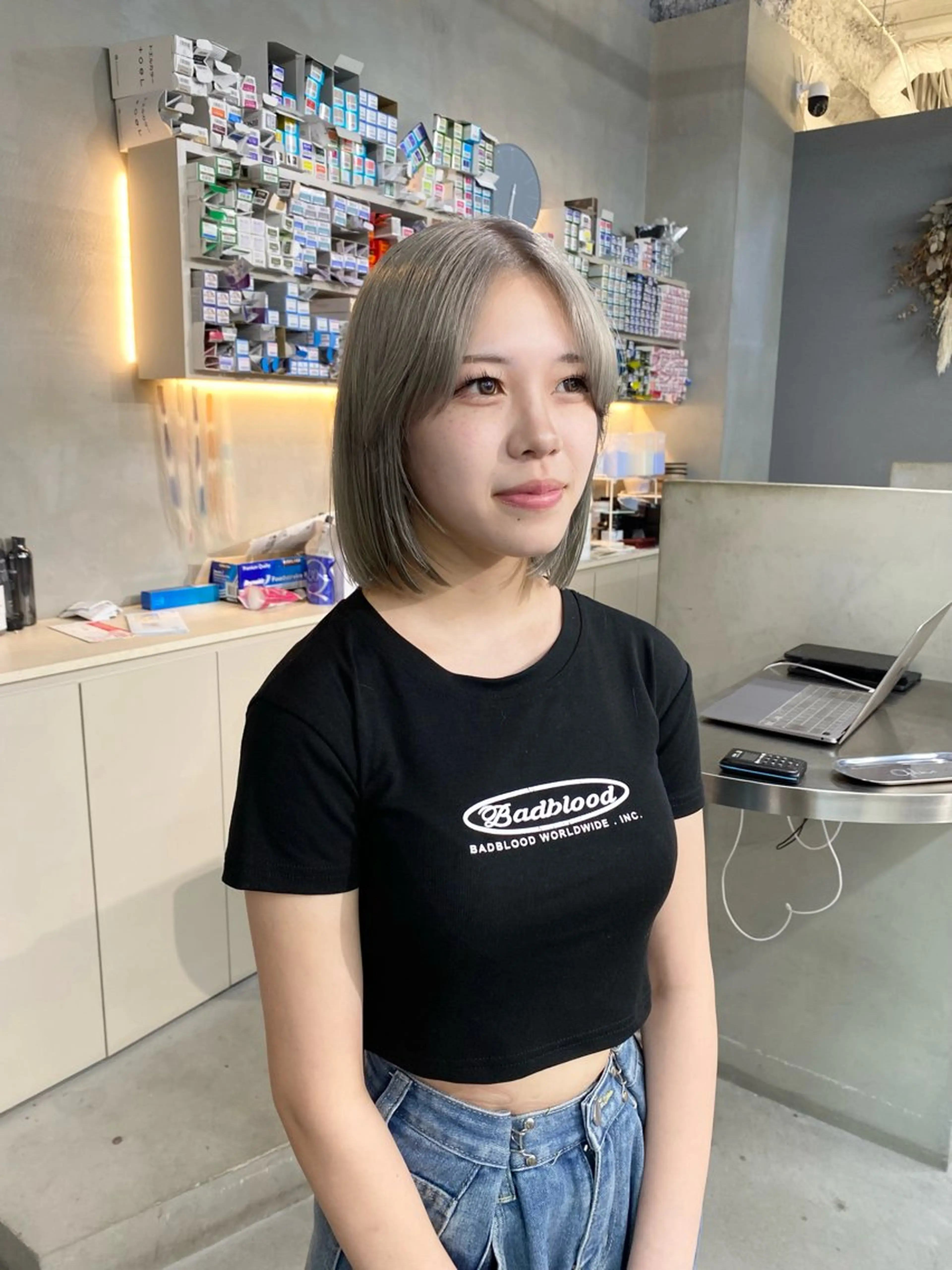 ショート カラー ヘアカラー qulim所属・前橋 姫奈のヘアスタイル