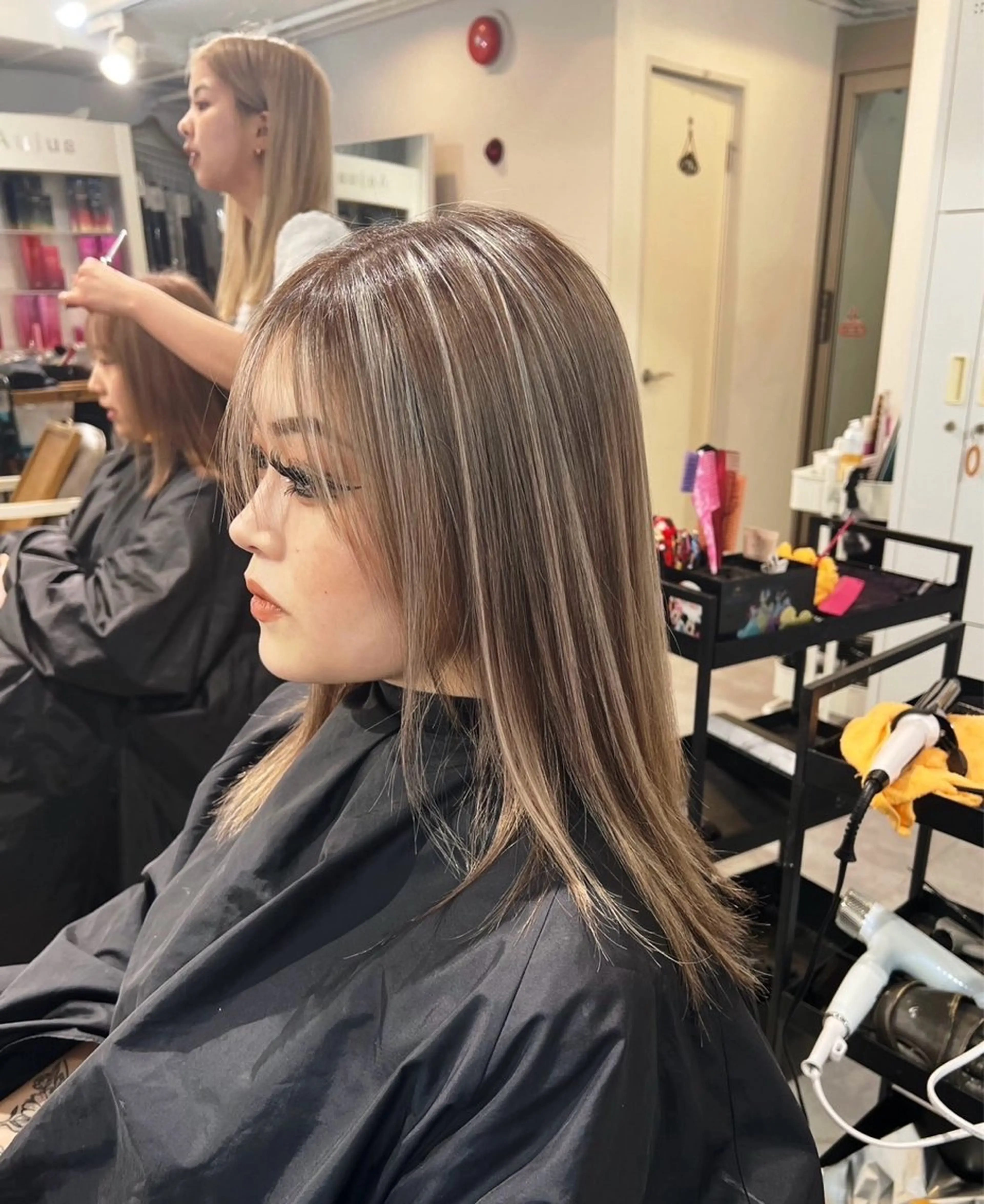 ミディアム カラー ベージュカラー ハイライトカラー ハイライト ヘアカラー トリートメント ROBIN所属・指名数No.1 /NAOYAのヘアスタイル