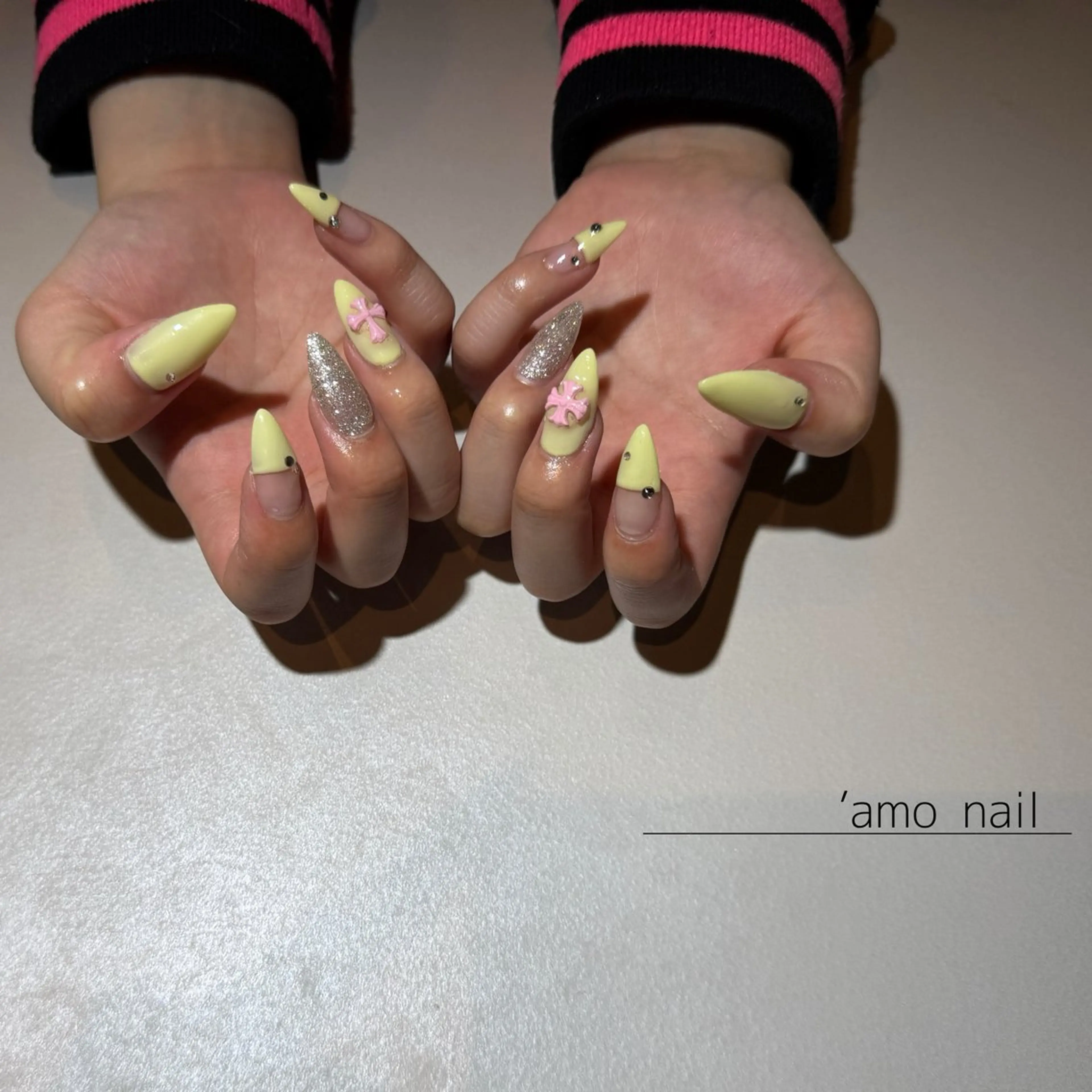 ネイル アートネイル 長さ出し フレンチネイル ワンカラーネイル ストーンネイル 'amo nailのネイルデザイン