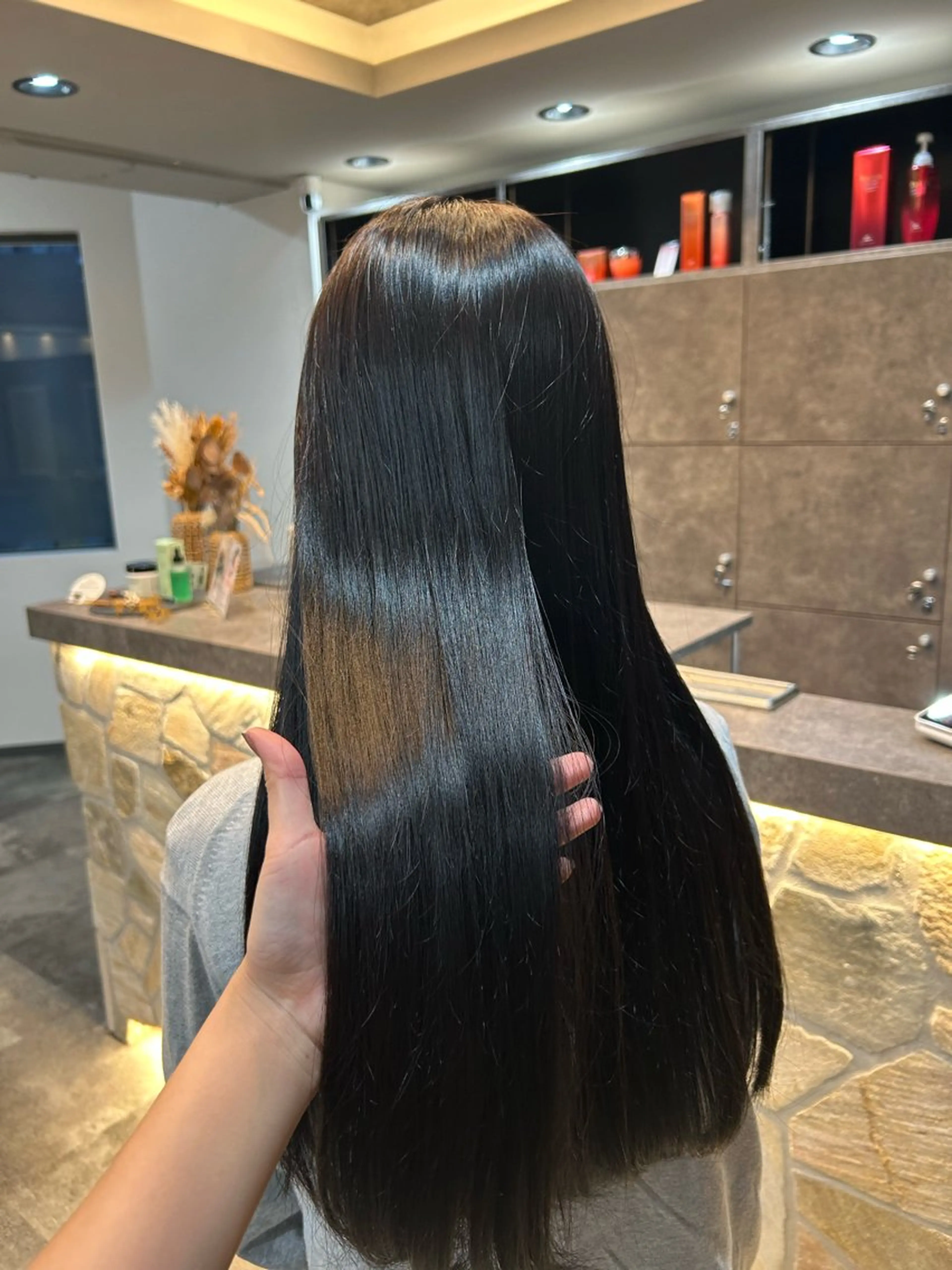 《🧴触りたくなる手触りに🧼》整えカット✂︎➕アルカリ酸熱髪質改善トリートメント➕ホームケア髪質改善シャンプー付き🧴の写真