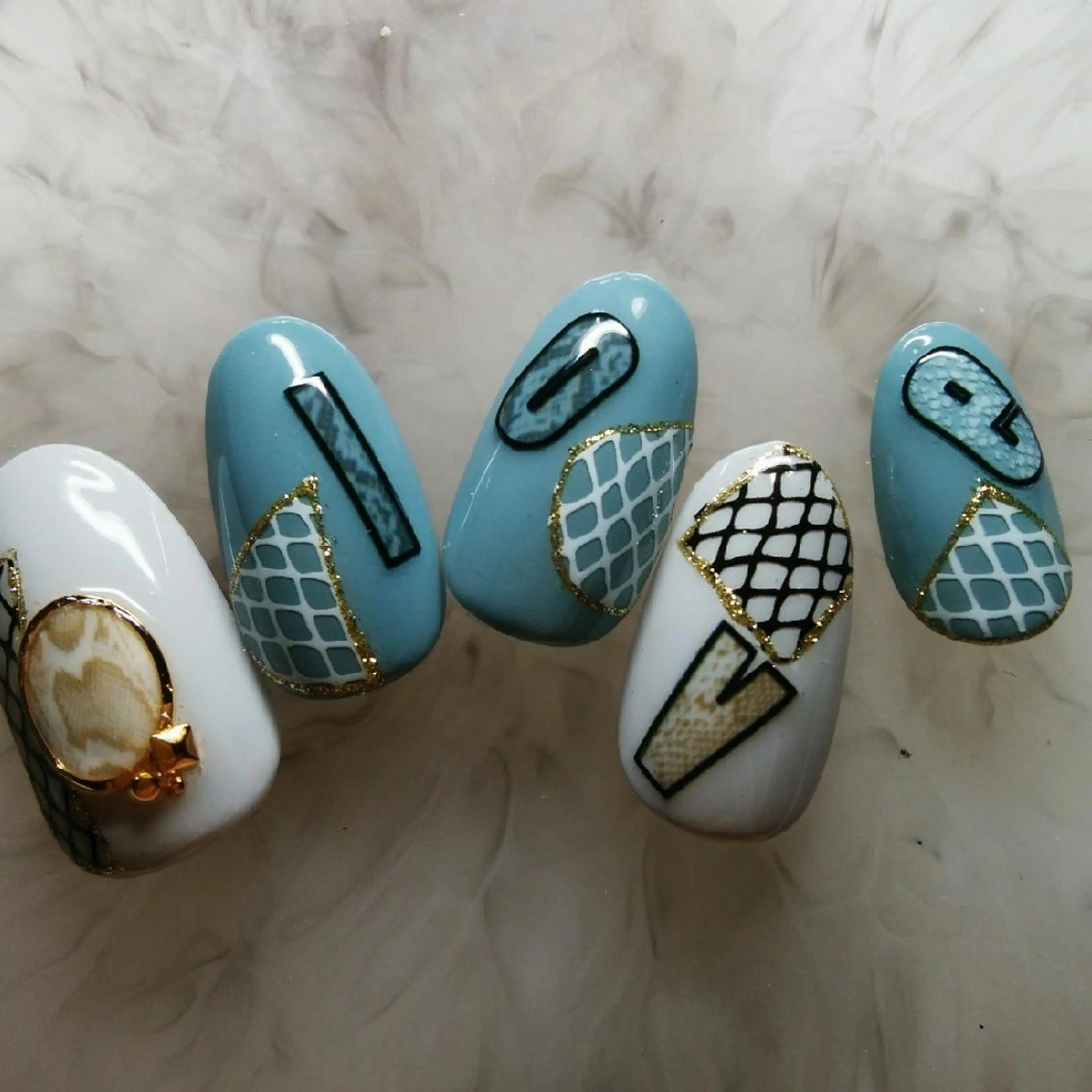 ネイル ハンドネイル senju 　のネイルデザイン