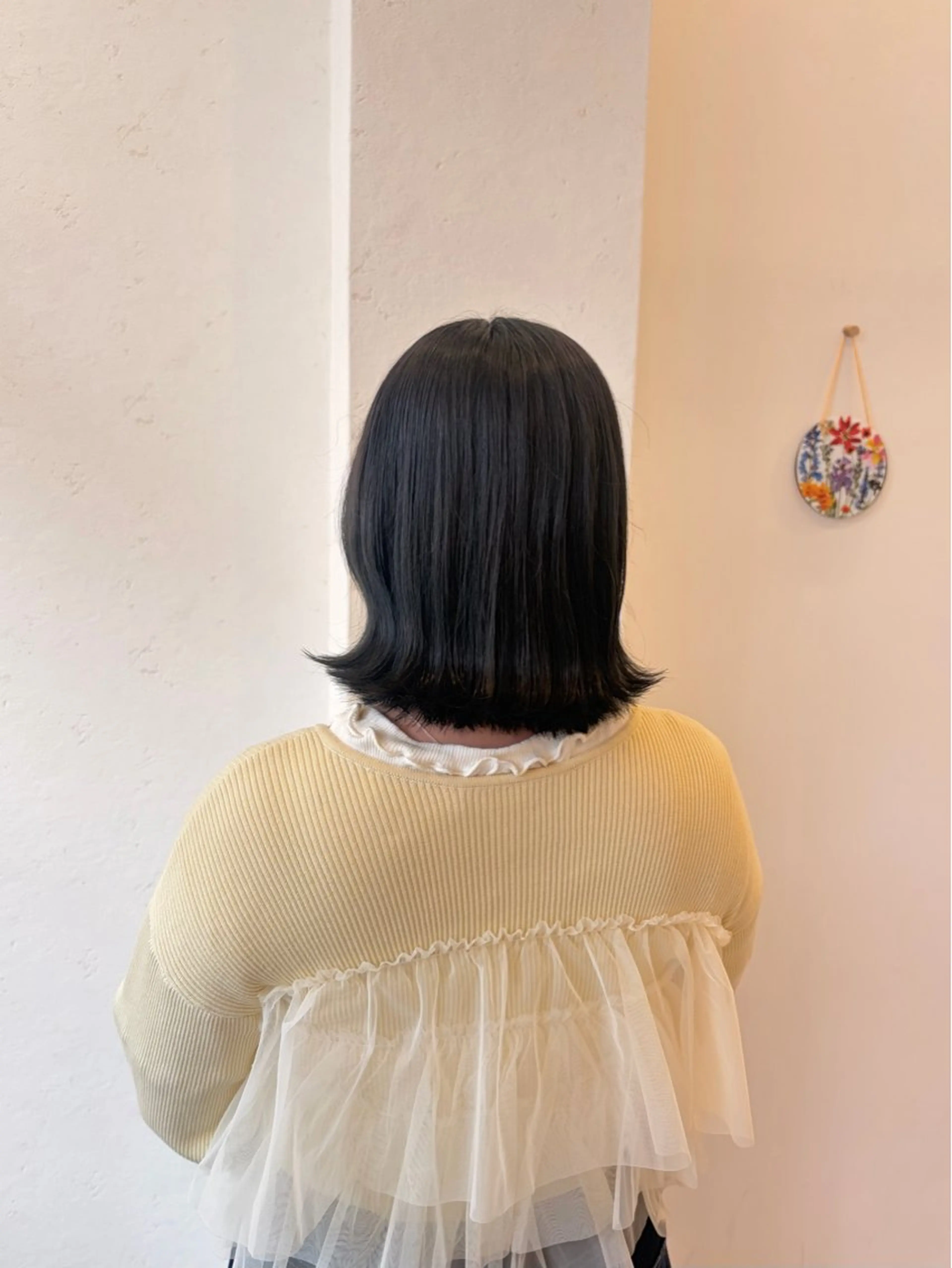 ミディアム カラー 黒髪 ブルーカラー ブルーブラック ヘアカラー yuu モデル募集のヘアスタイル