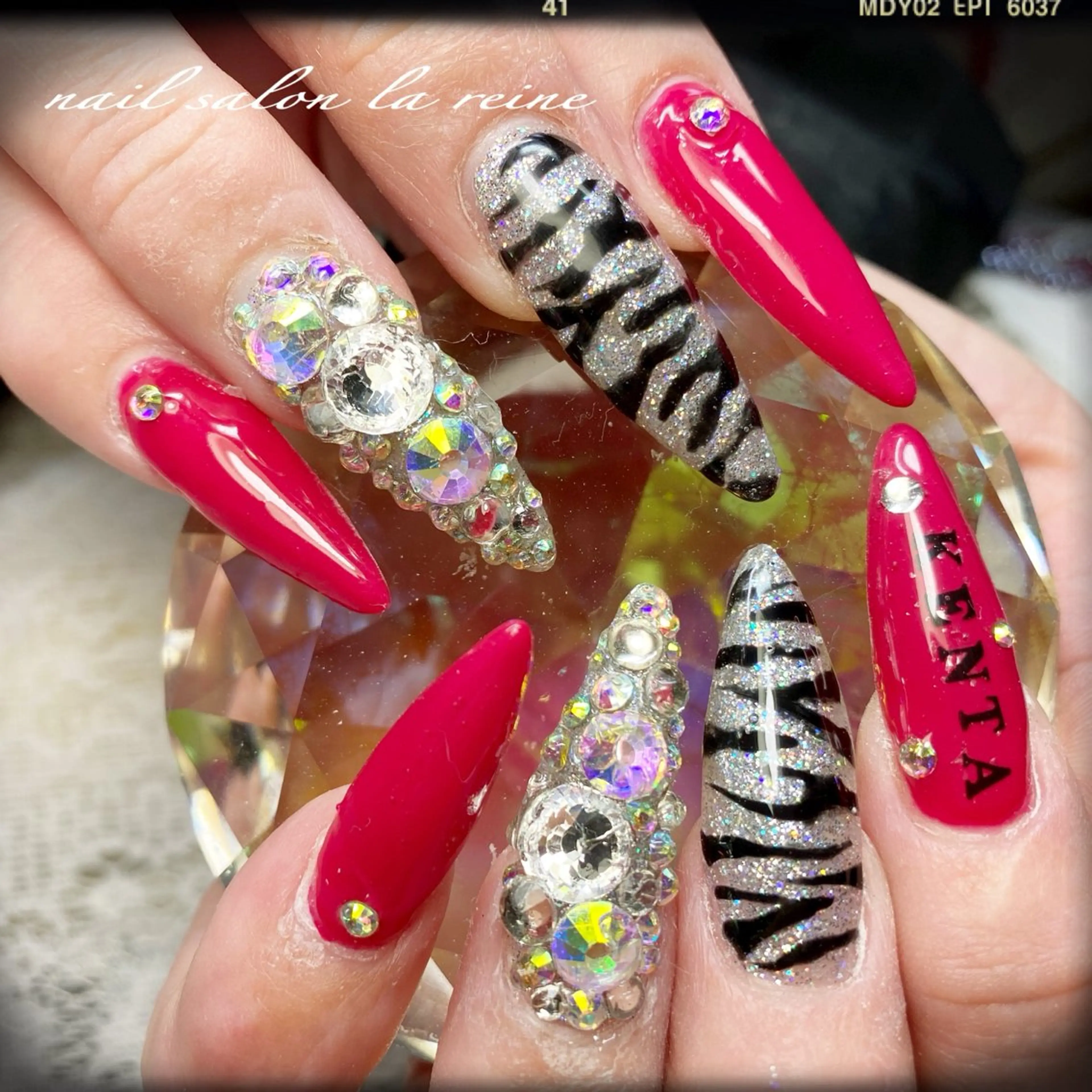 ネイル アニマル柄 アートネイル nail salon la reineのネイルデザイン