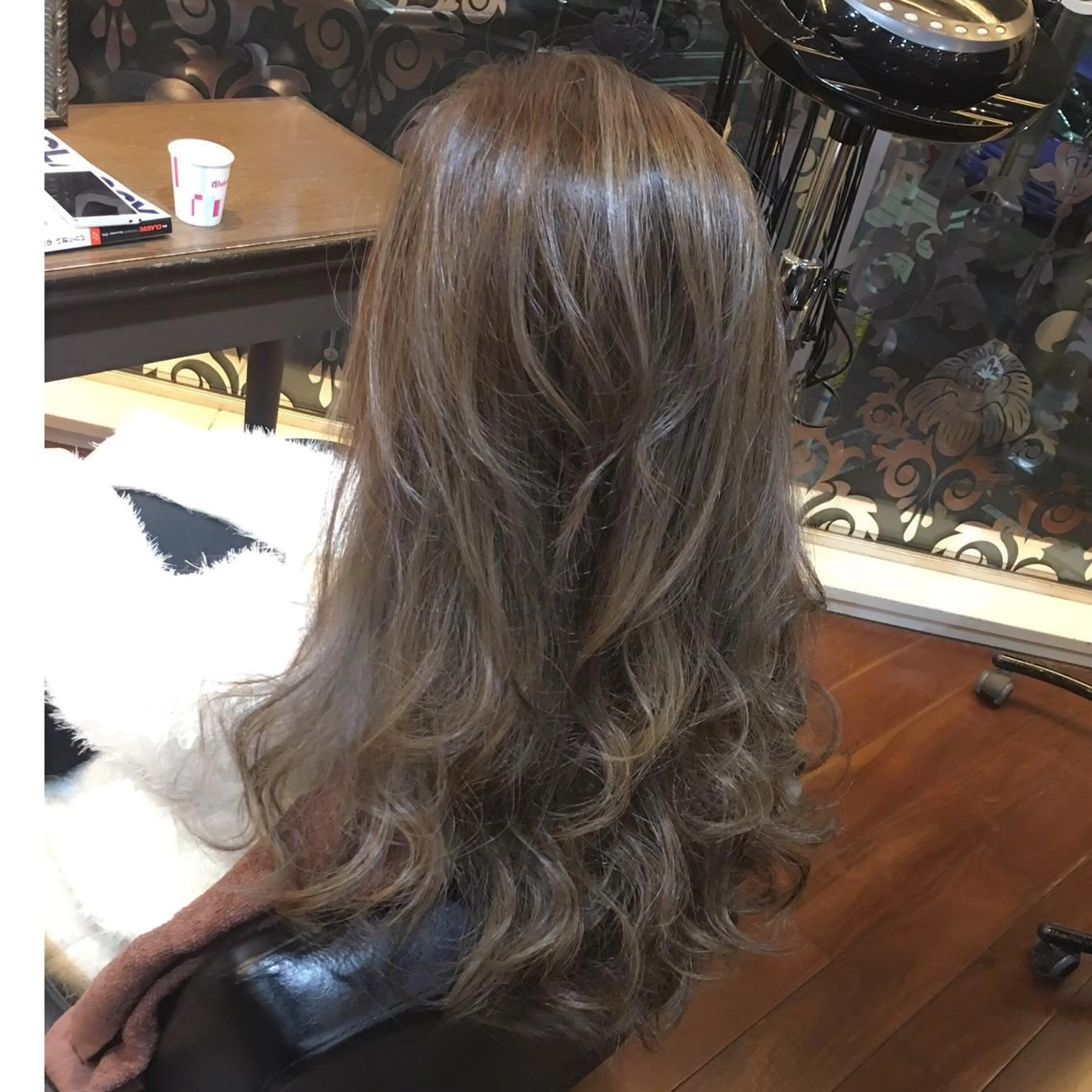 ショート ミディアム セミロング ロング カラー パーマ ヘアアレンジ ハイライトカラー ハイライト 吉本 yoshimotoのヘアスタイル