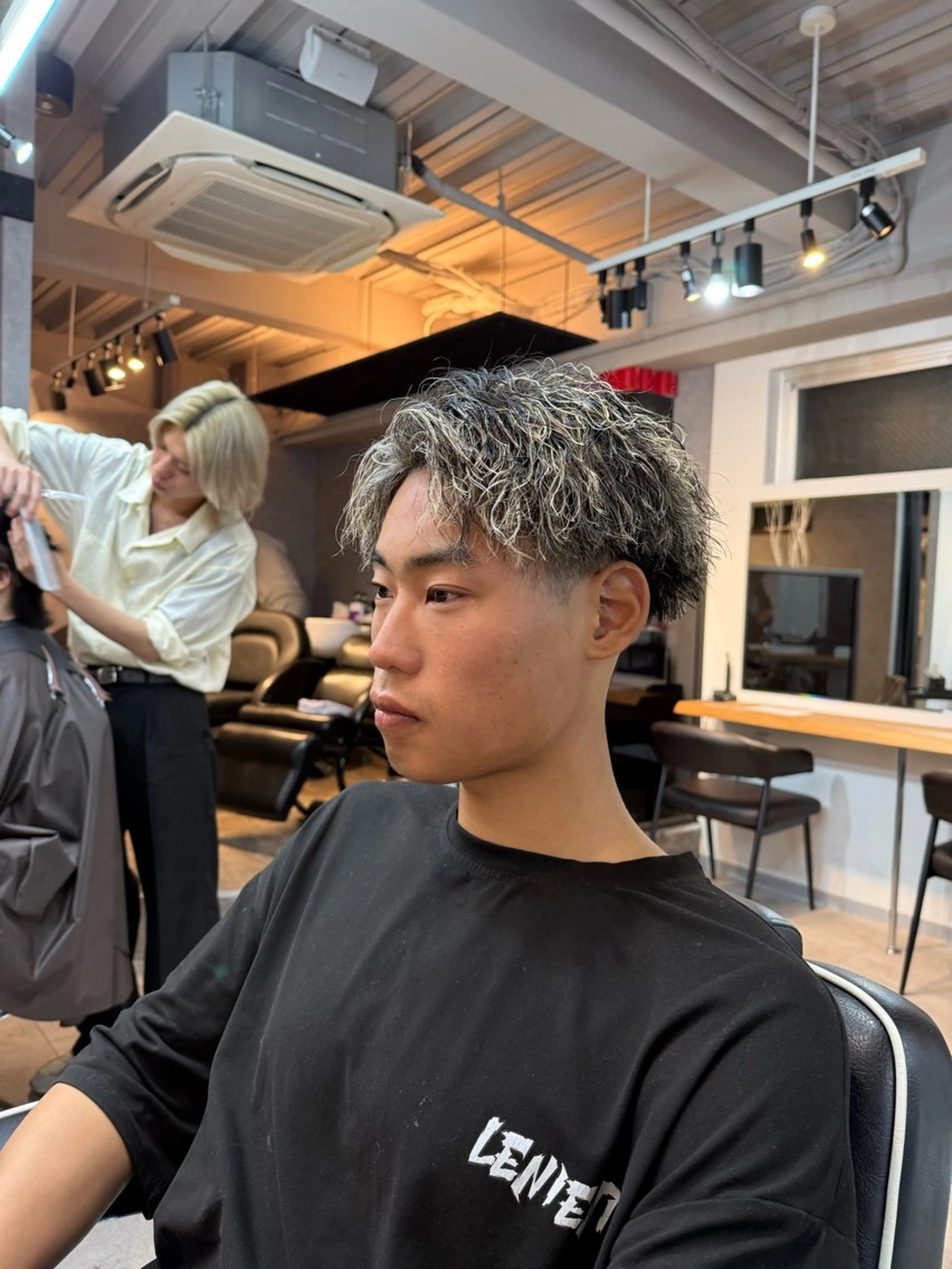 メンズ メンズハイライト メンズパーマ カット ヘアカラー パーマ 直毛改善特化美容師/ 大森雄貴のヘアスタイル