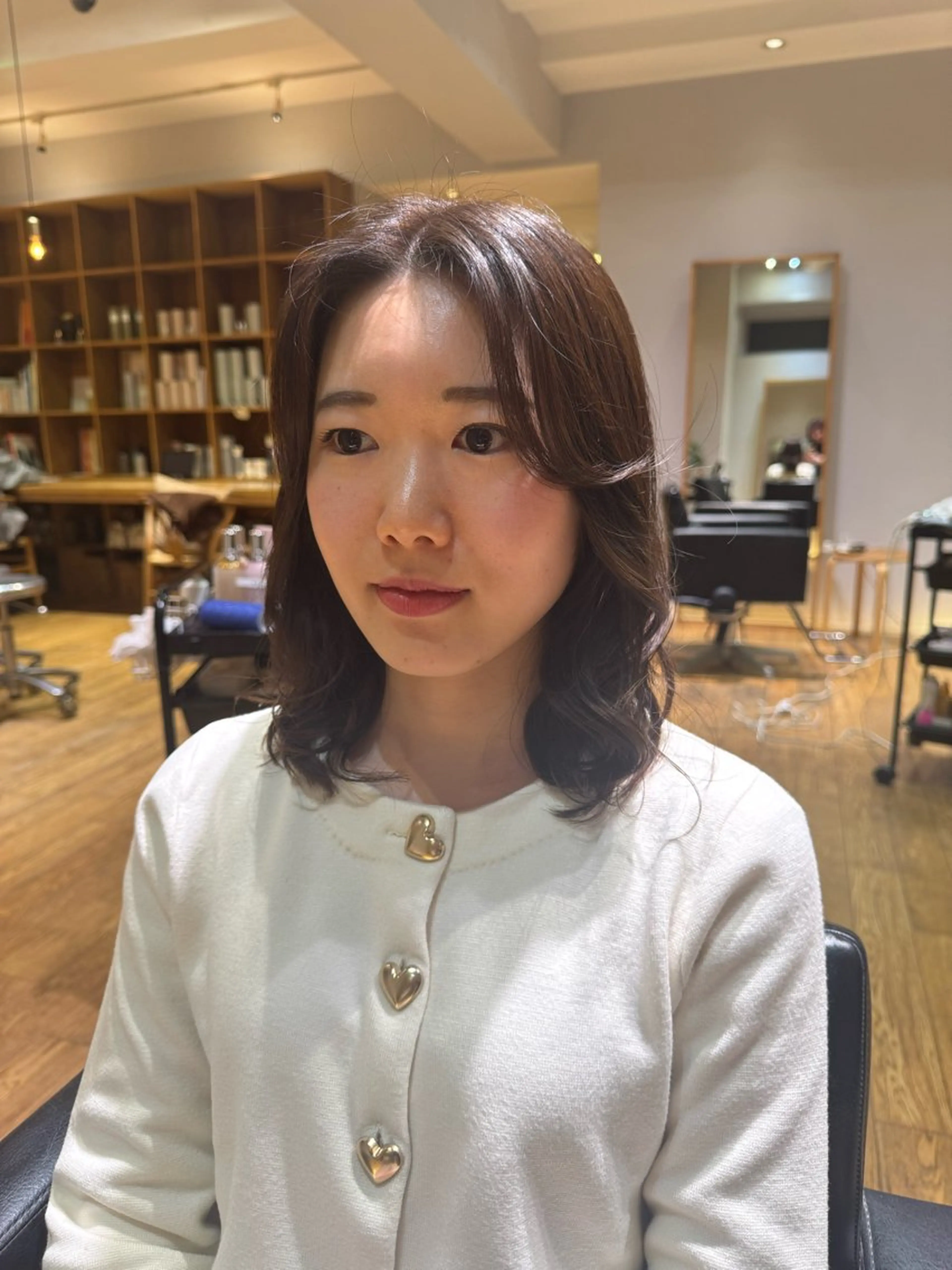 ミディアム カット パーマ トリートメント 大人可愛い♡コテ巻き パーマ🌼杉田 萌恵のヘアスタイル