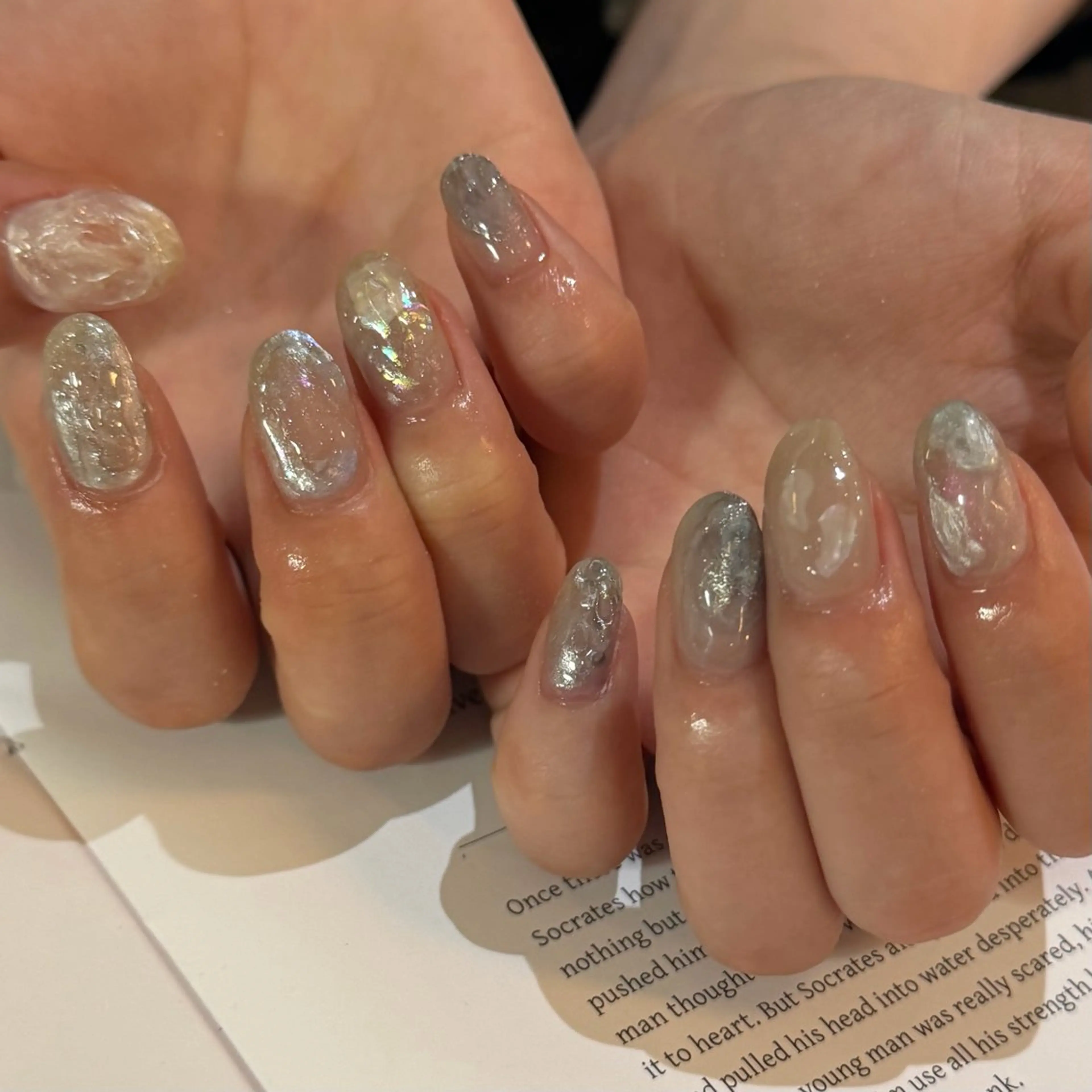 ネイル アートネイル オーロラネイル ジェルネイル 氷ネイル・うるうるネイル 持ち込み ハンドネイル Nail mood デザイン持ち込みokのネイルデザイン