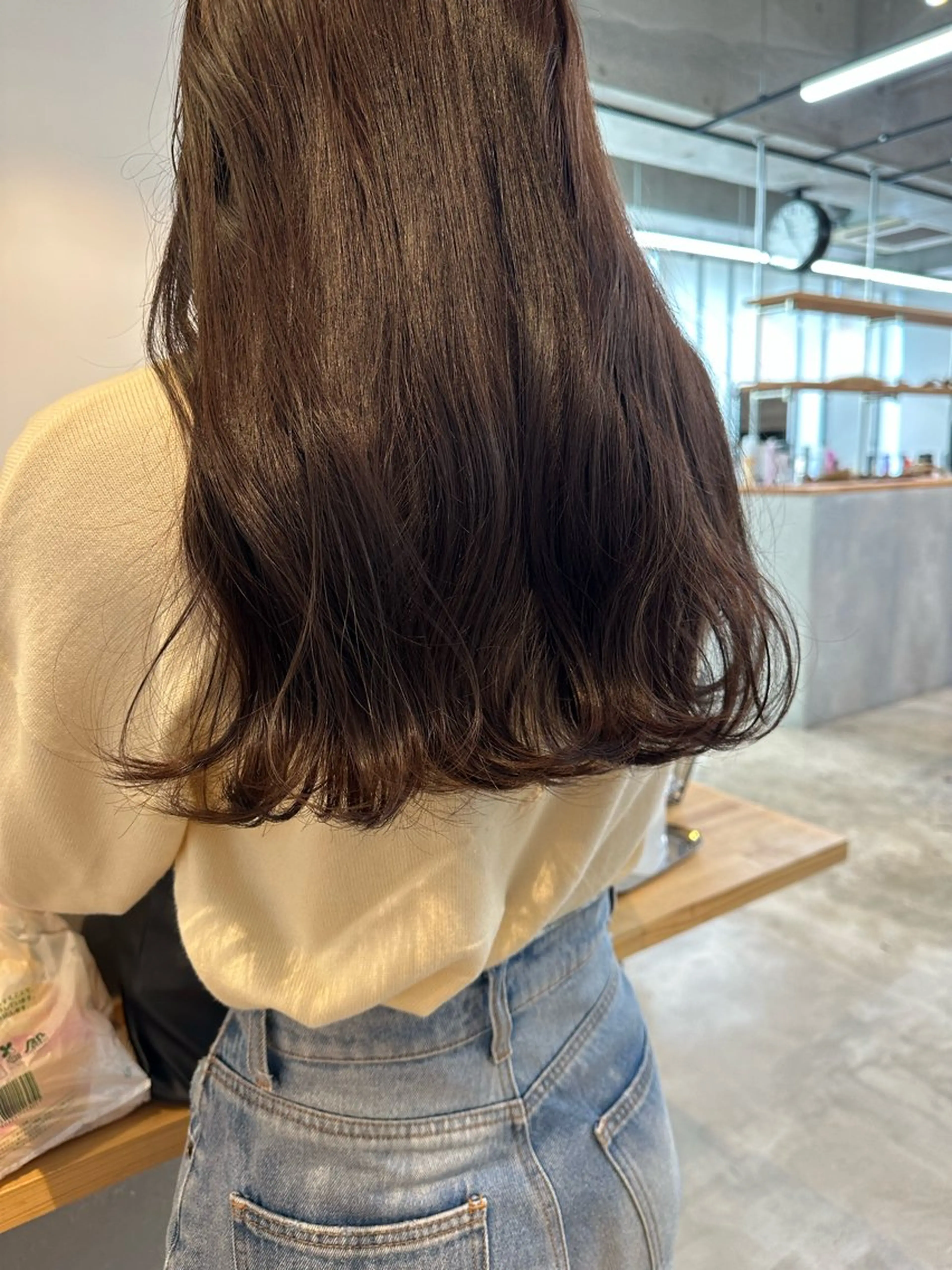 ミディアム カラー yuika .のヘアスタイル