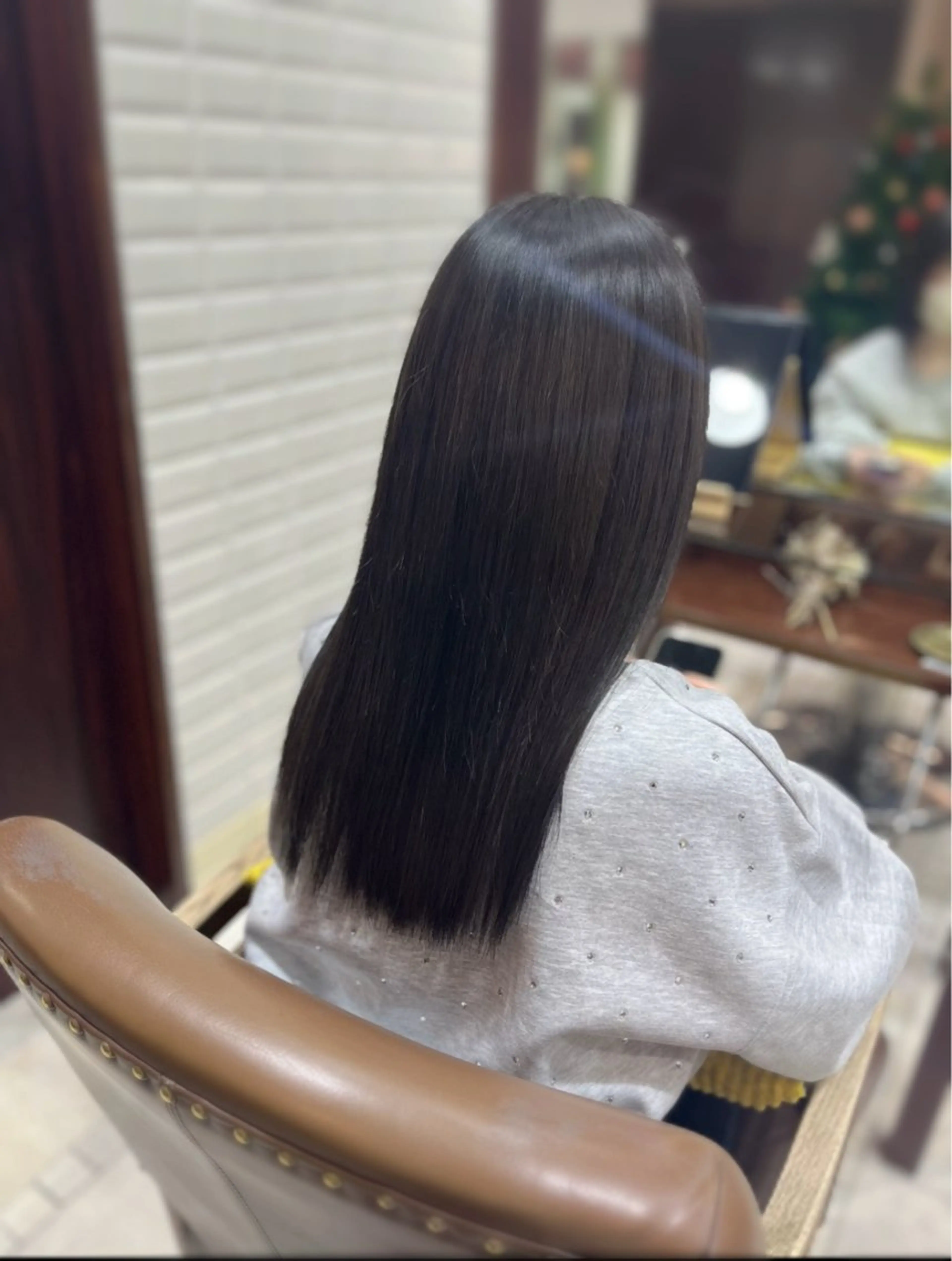 セミロング カット ヘアカラー トリートメント 透明感カラー／ 艶感カラー／RAMUのヘアスタイル