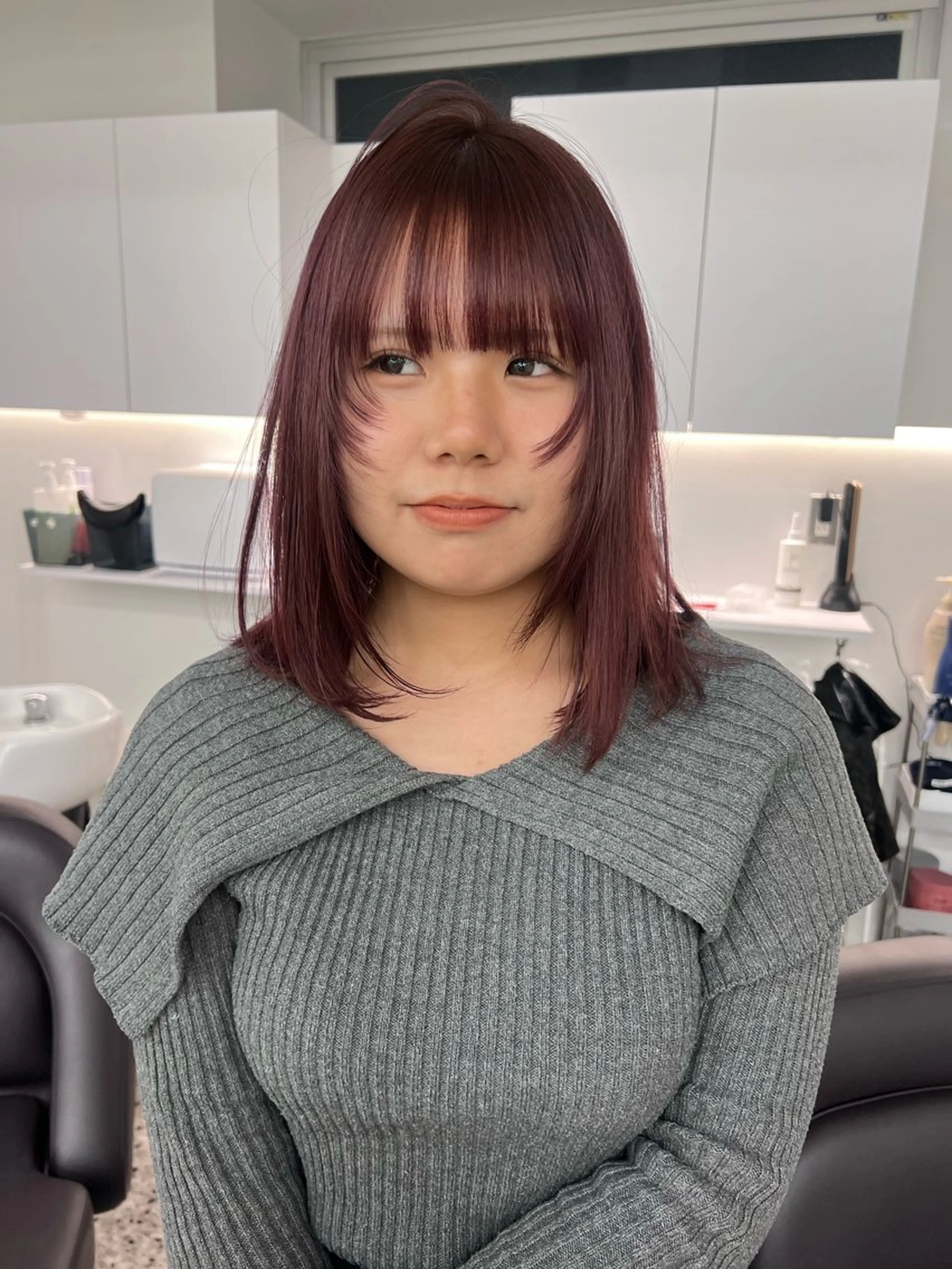 ミディアム ✨ブリーチ/顔周り レイヤー¦YUKA✨のヘアスタイル