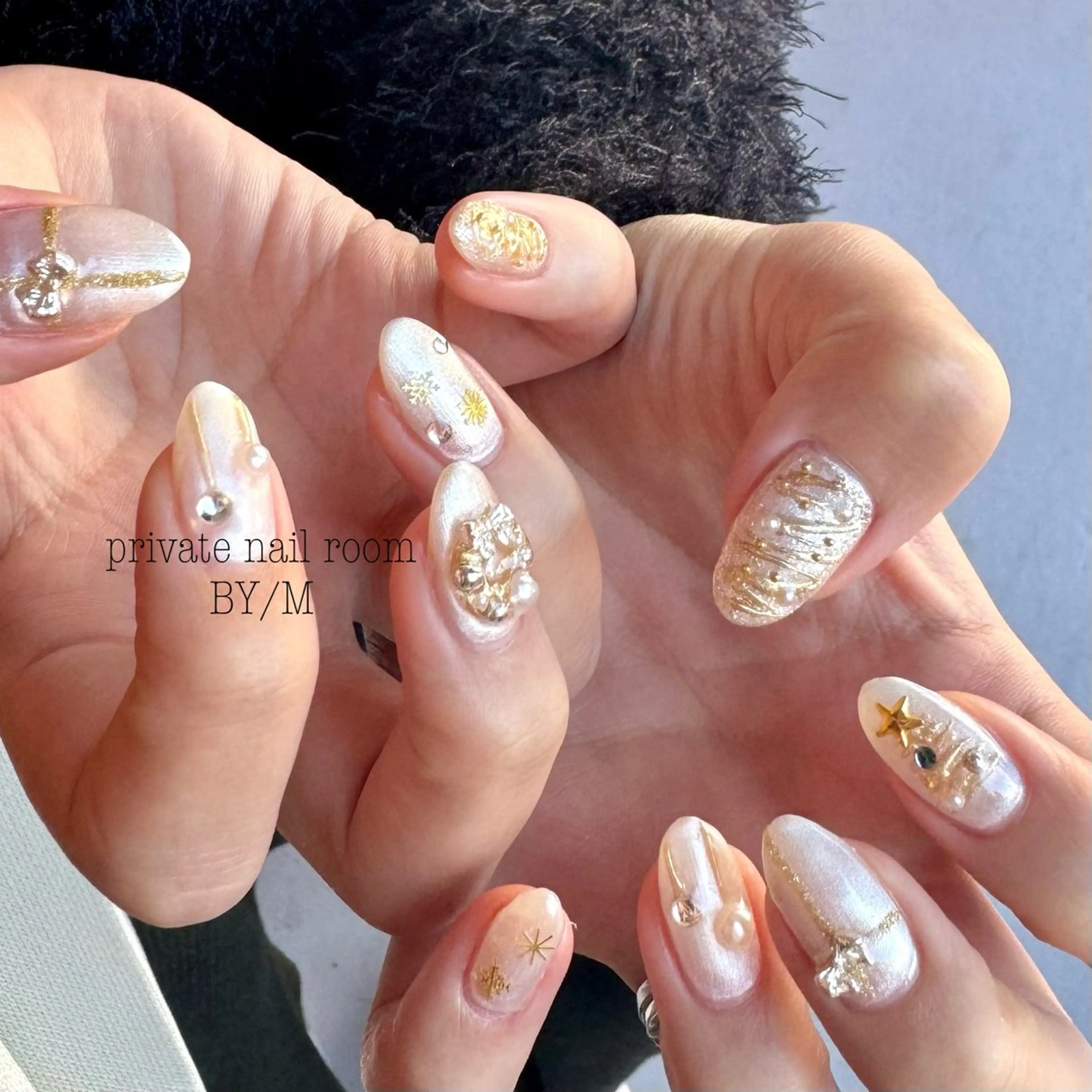 ネイル 持ち込み ワンカラーネイル ホワイト 冬ネイル クリスマス ハンドネイル BY / Mのネイルデザイン