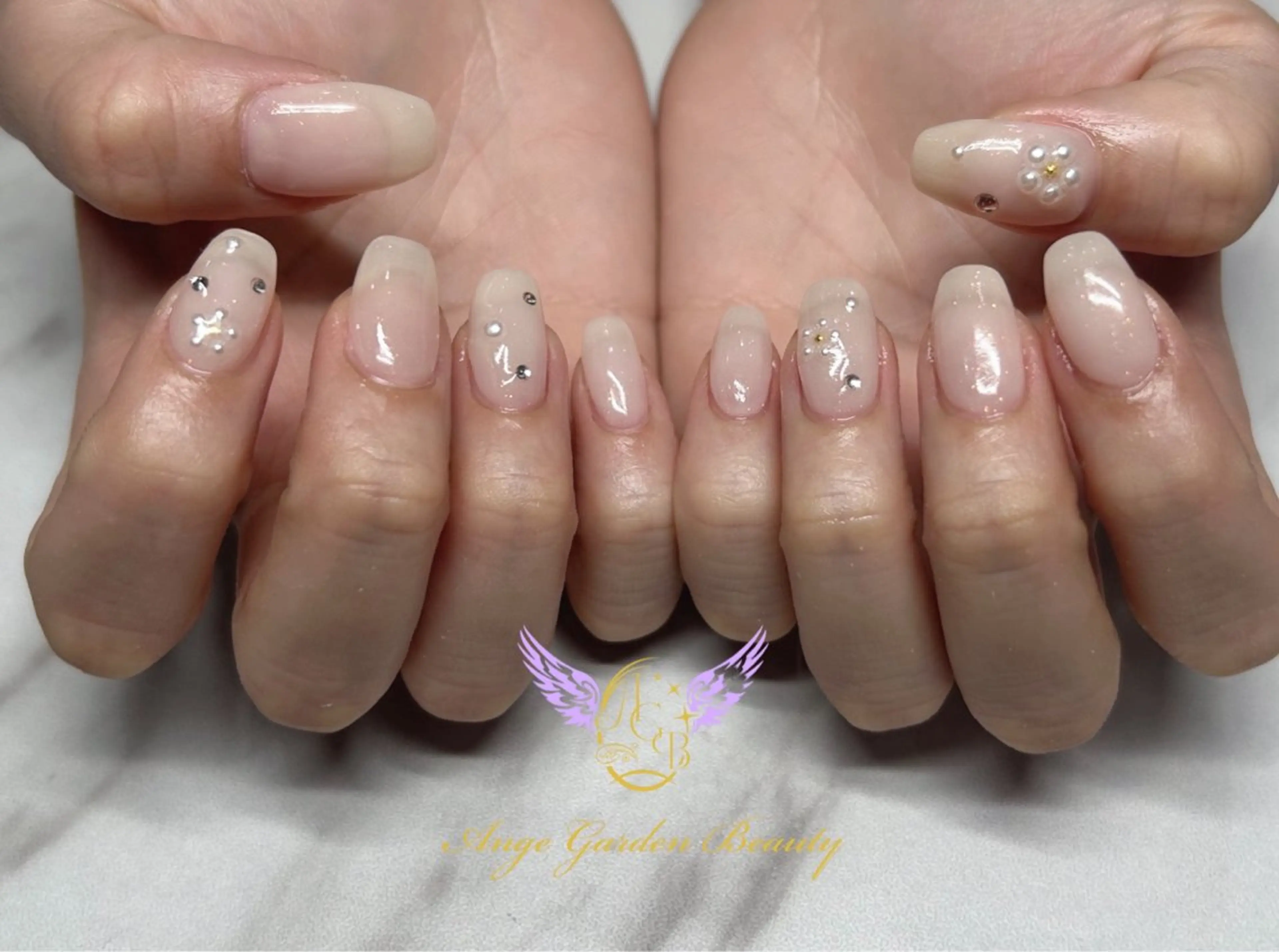 【ご新規様他店オフあり】hand｜シンプルデザインの写真