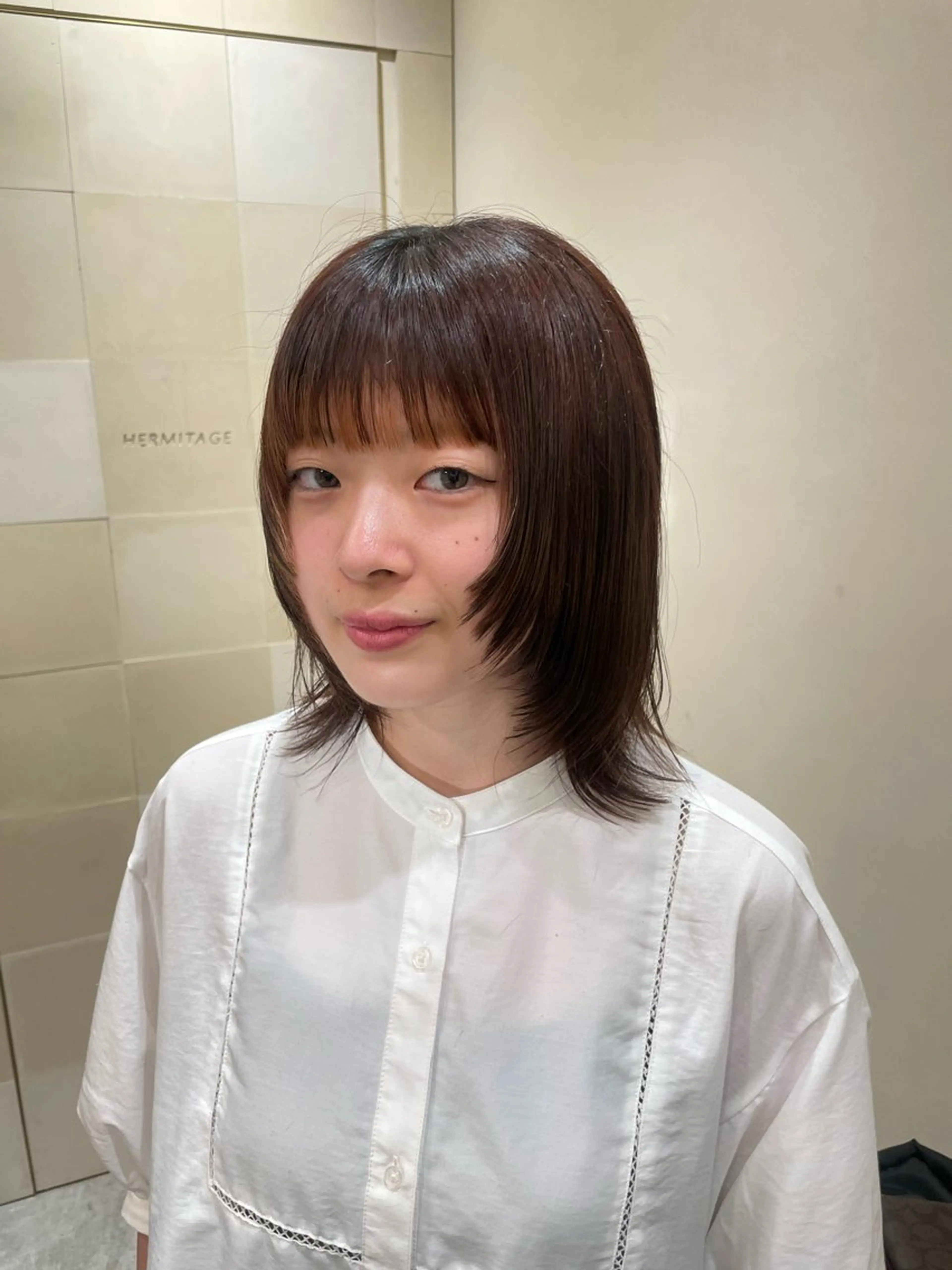 ミディアム カラー 顔まわりレイヤー 顔周りカット レイヤーカット カット トリートメント HERMITAGE/ chihiroのヘアスタイル
