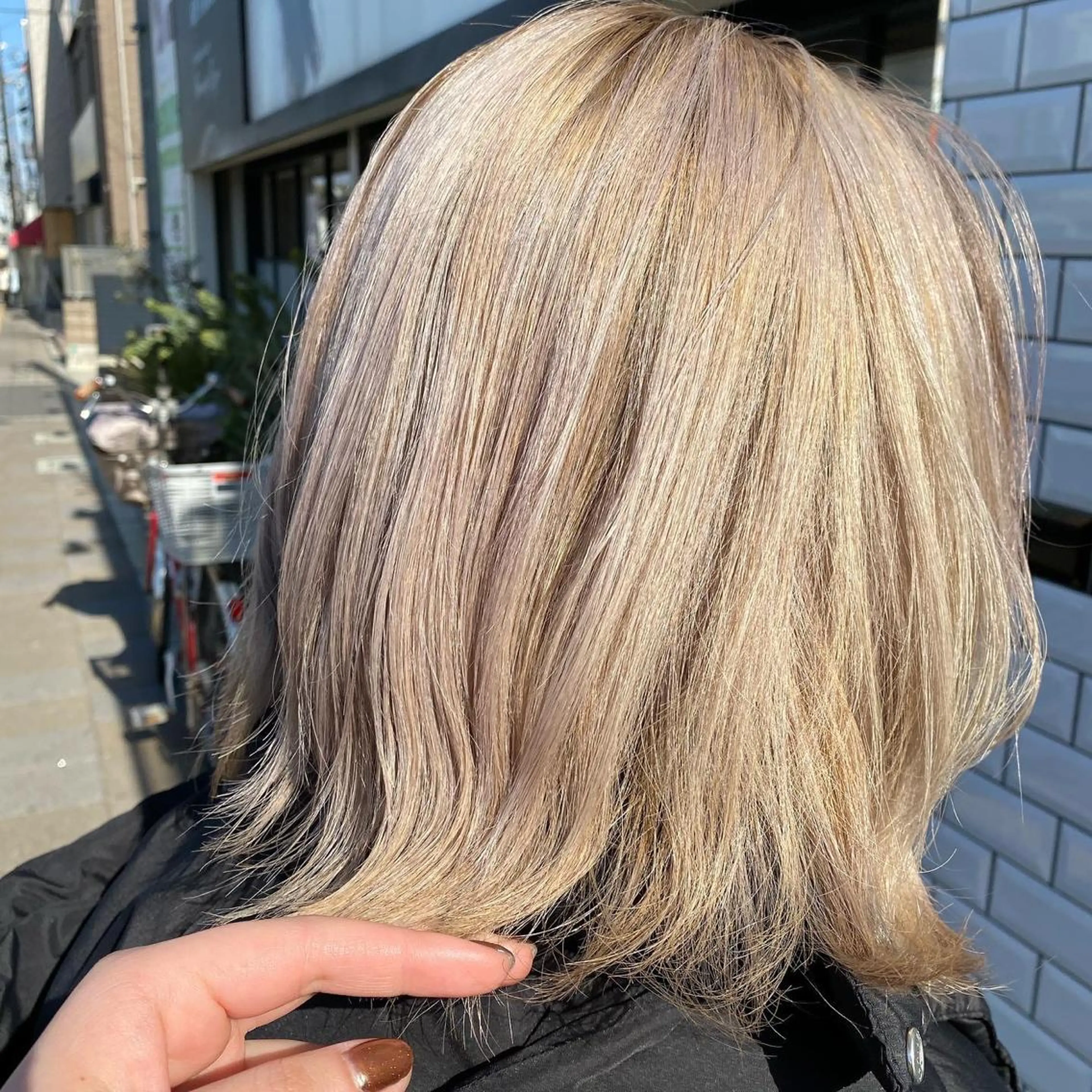 ショート 丸尾 沙弥香のヘアスタイル