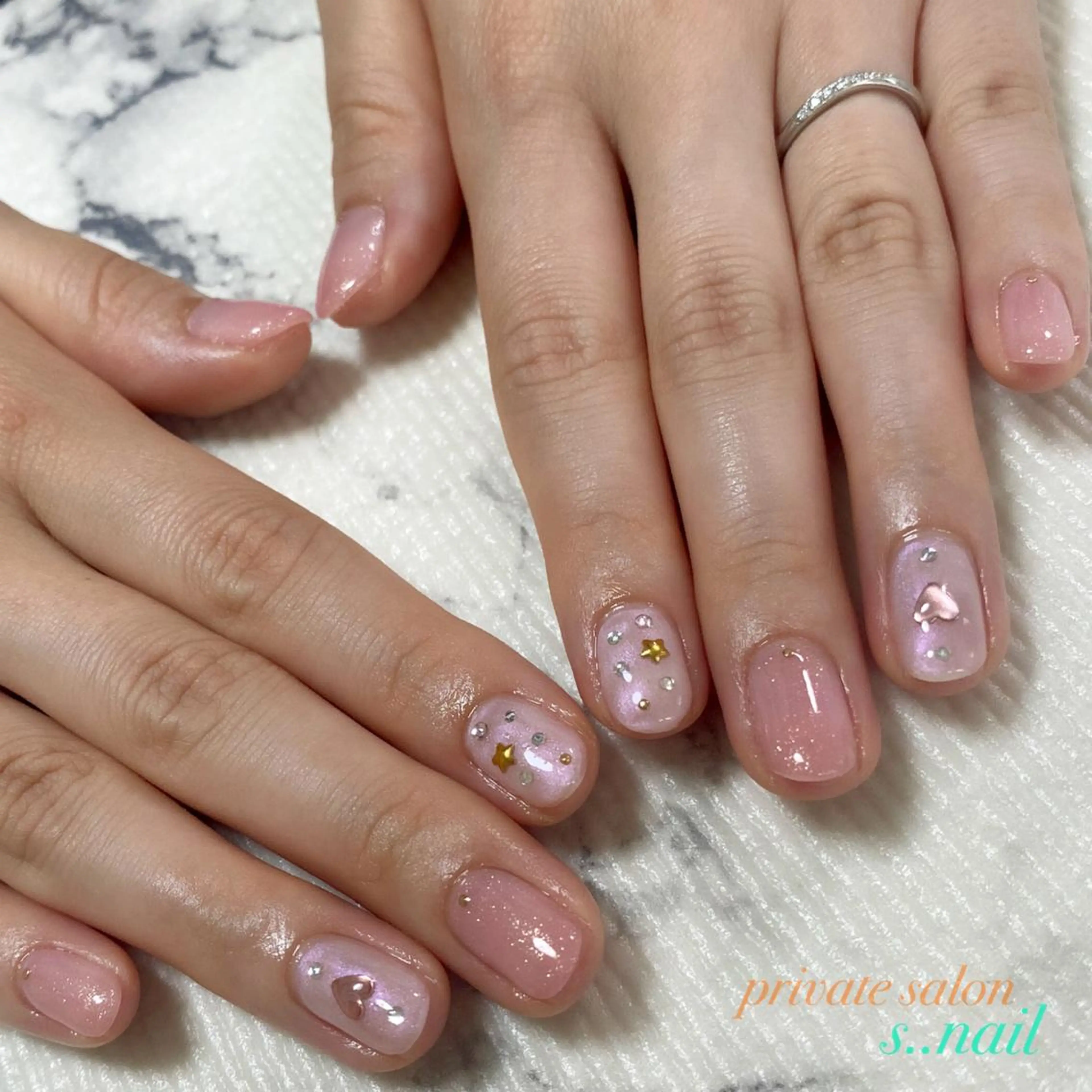 ネイル ラメ(グリッター) ピンク ハンドネイル フットネイル s..nail / MORITAのネイルデザイン