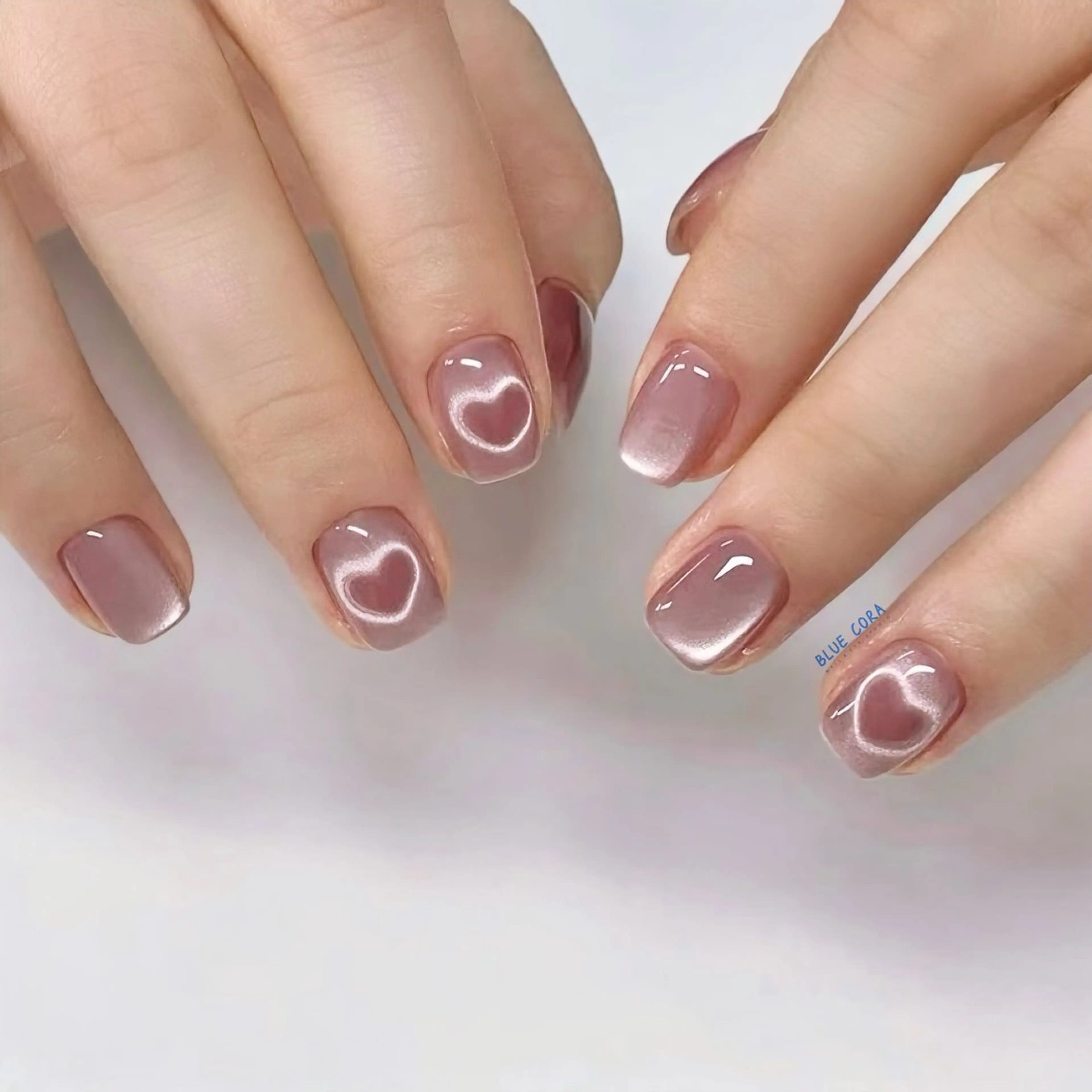 ネイル ハンドネイル ハンドケア BLUE CORA所属・BLUE CORAのネイルデザイン