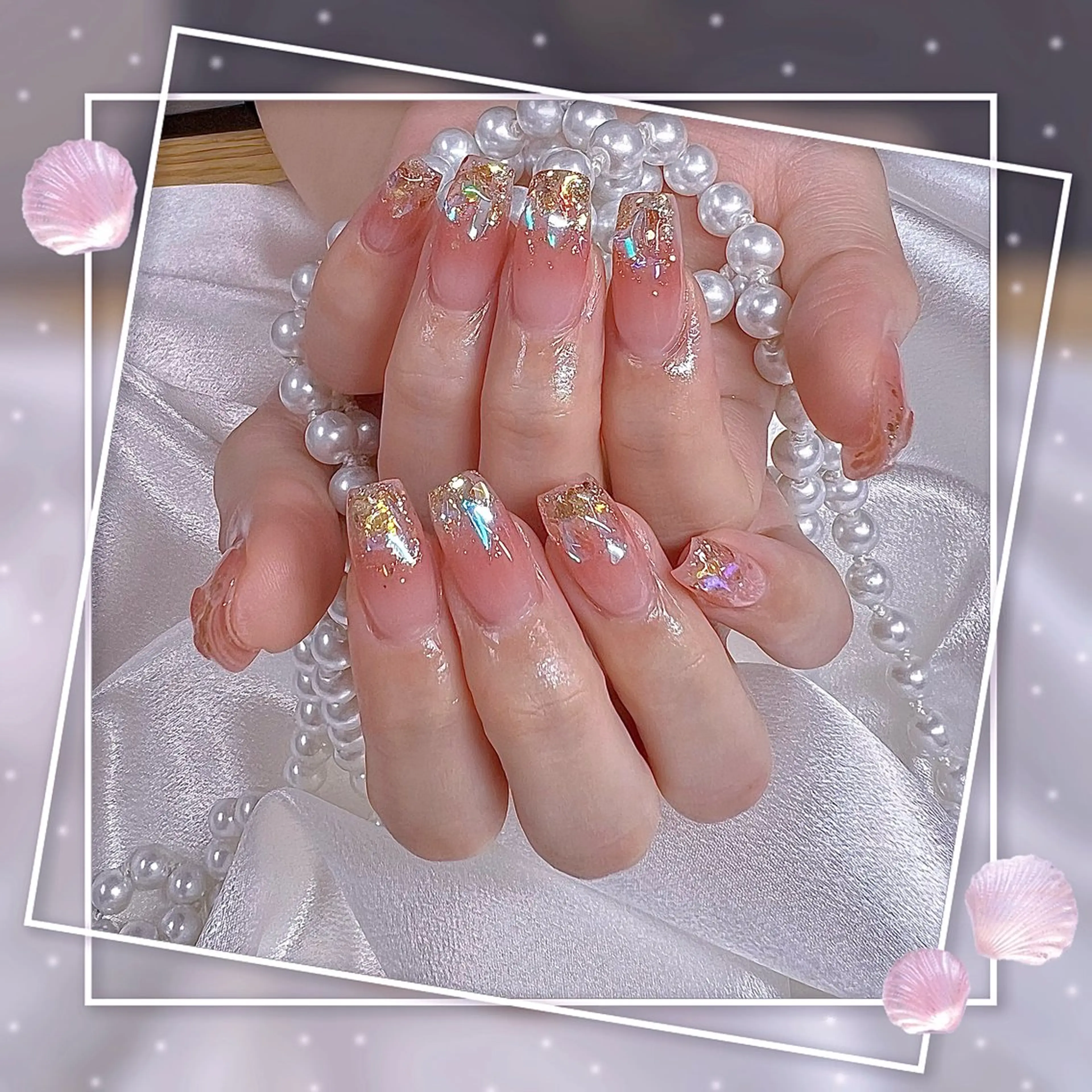 ネイル フレンチネイル グラデーション キラキラネイル 韓国ネイル マグネットネイル ハンドネイル Chill Nailsalonのネイルデザイン