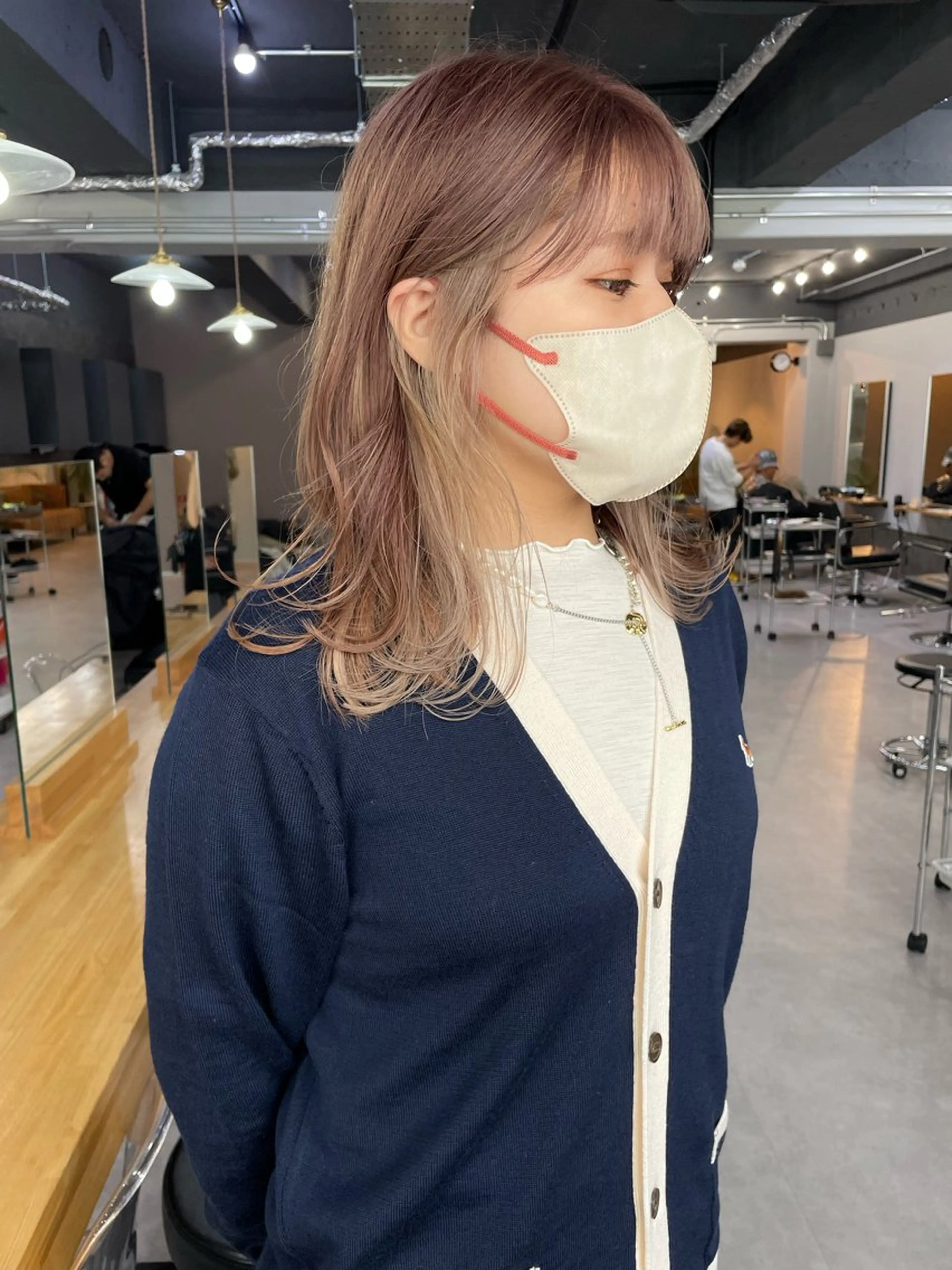 セミロング カット ヘアカラー トリートメント 倉辻 香奈子のヘアスタイル