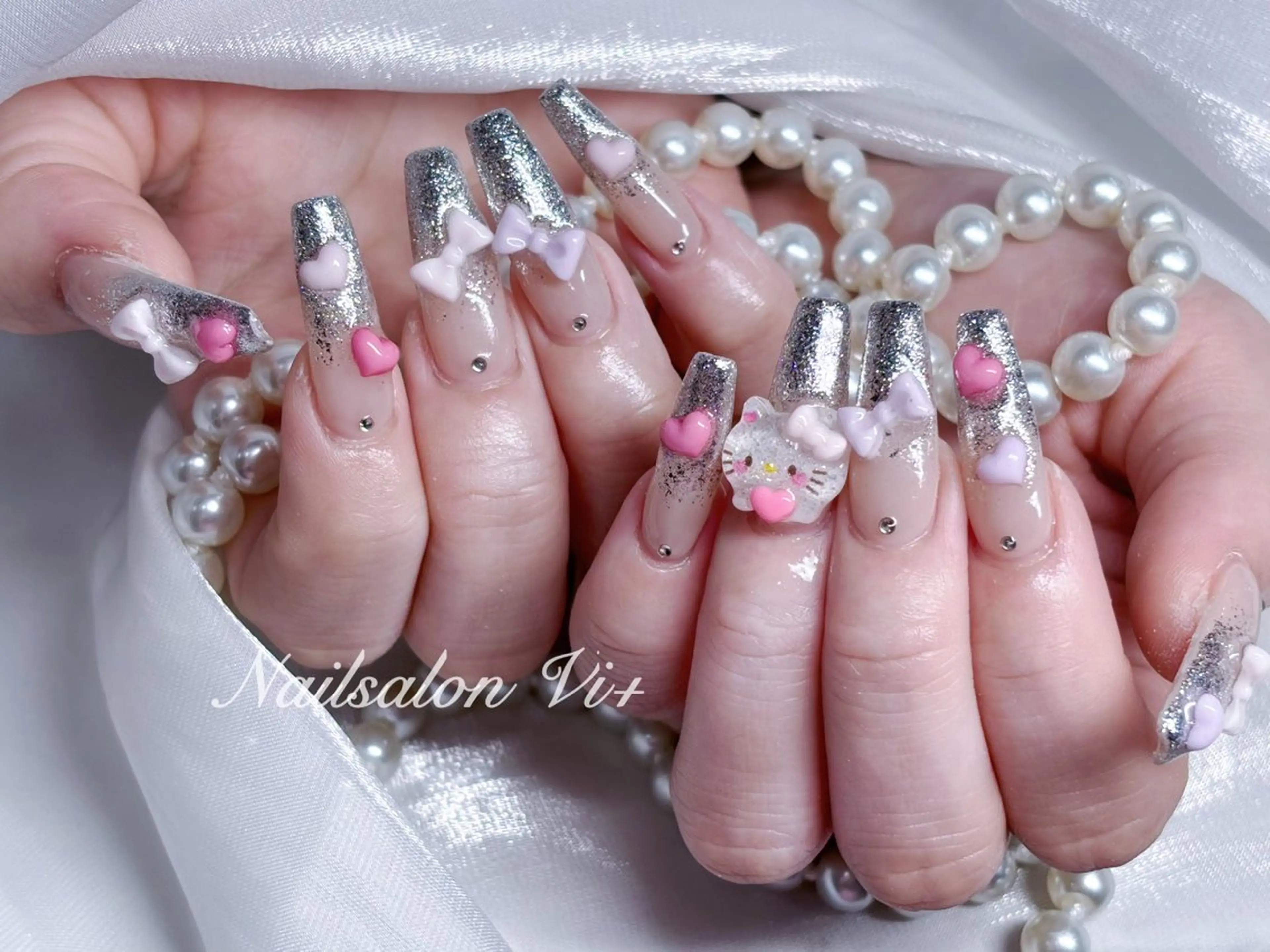 ネイル Nailsalon Vi+ももか🩷のネイルデザイン