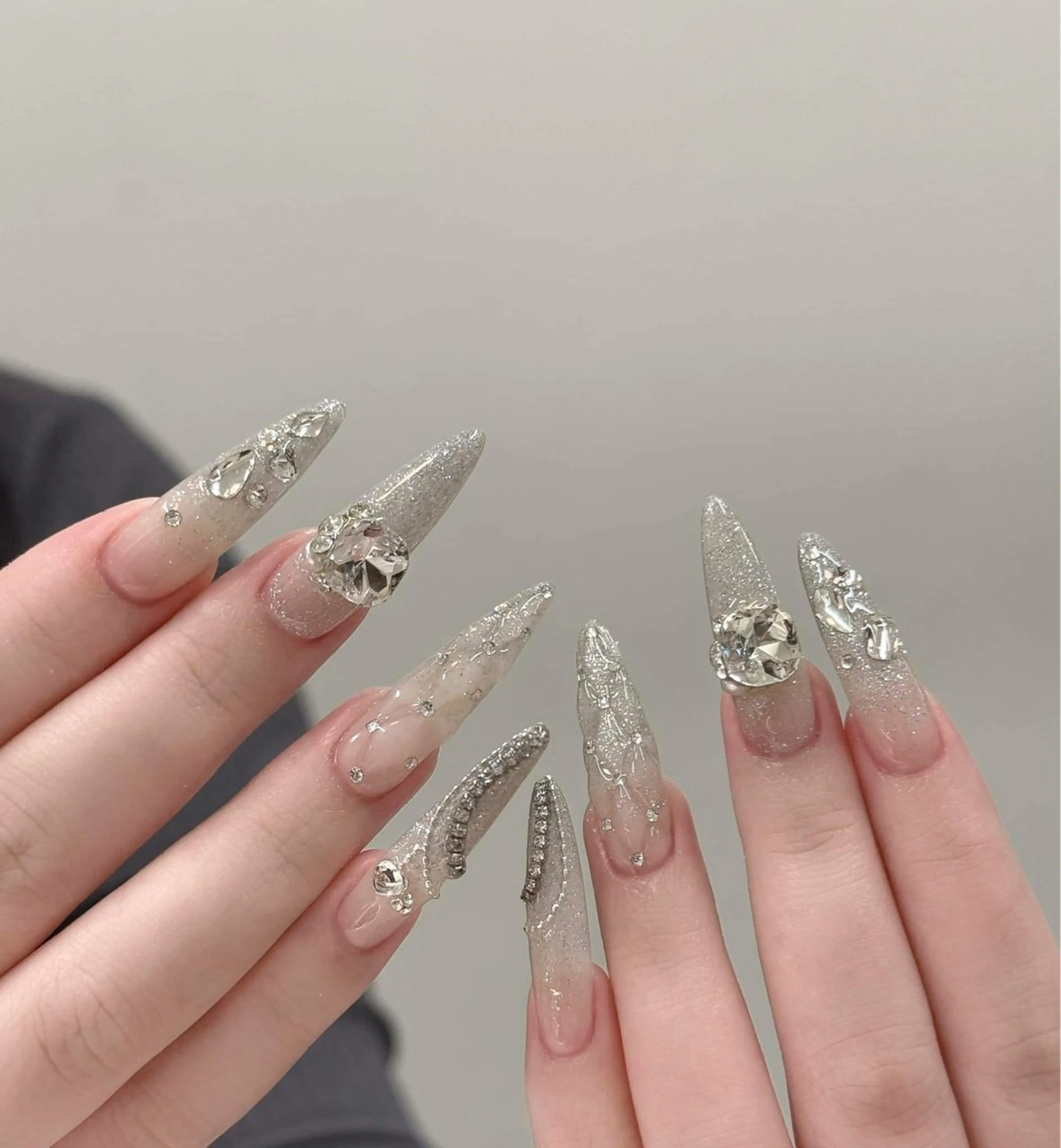 カラー RUBY NAIL SPAのネイルデザイン