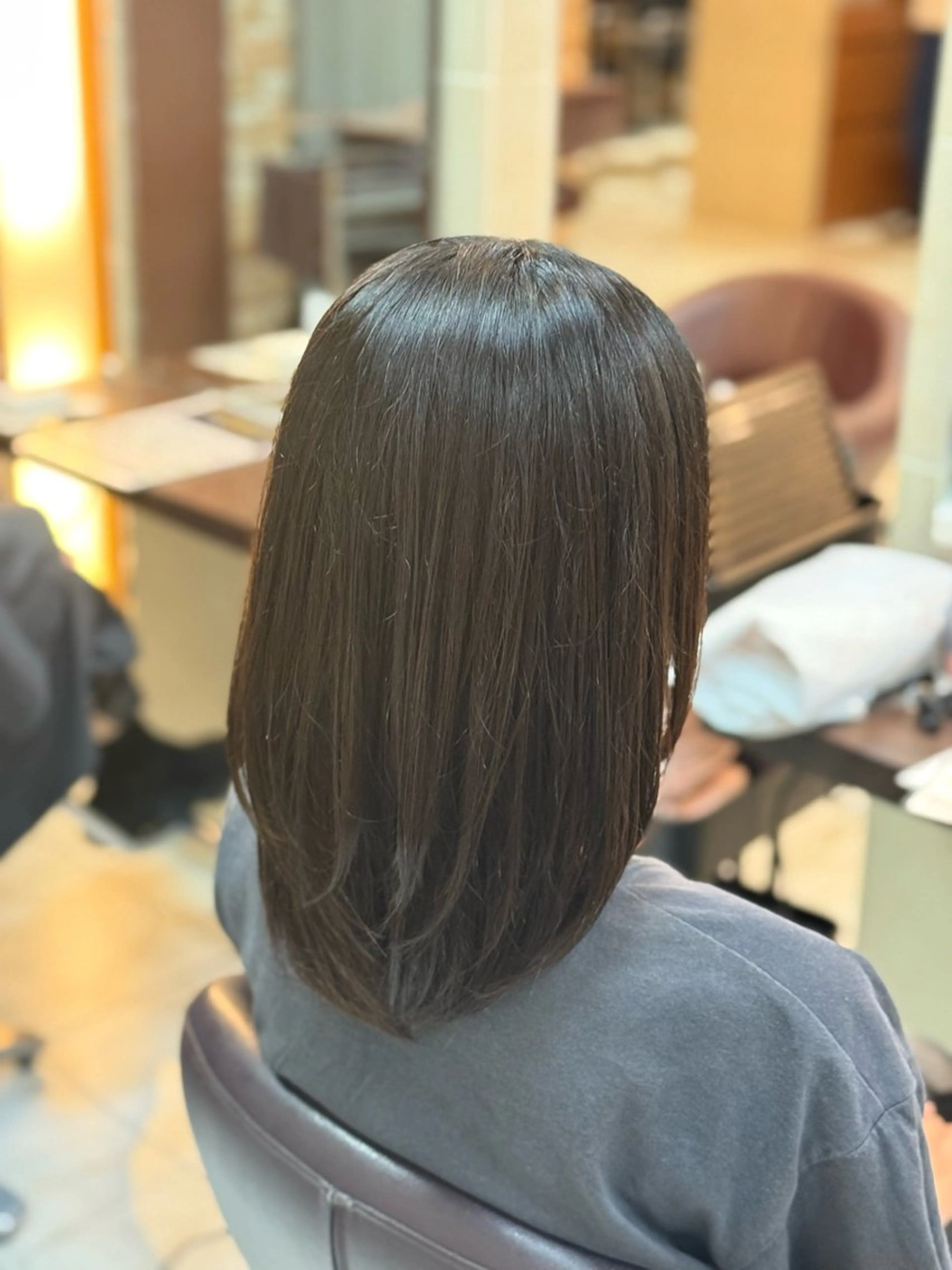 ミディアム レイヤーカット 篠崎 大翔のヘアスタイル