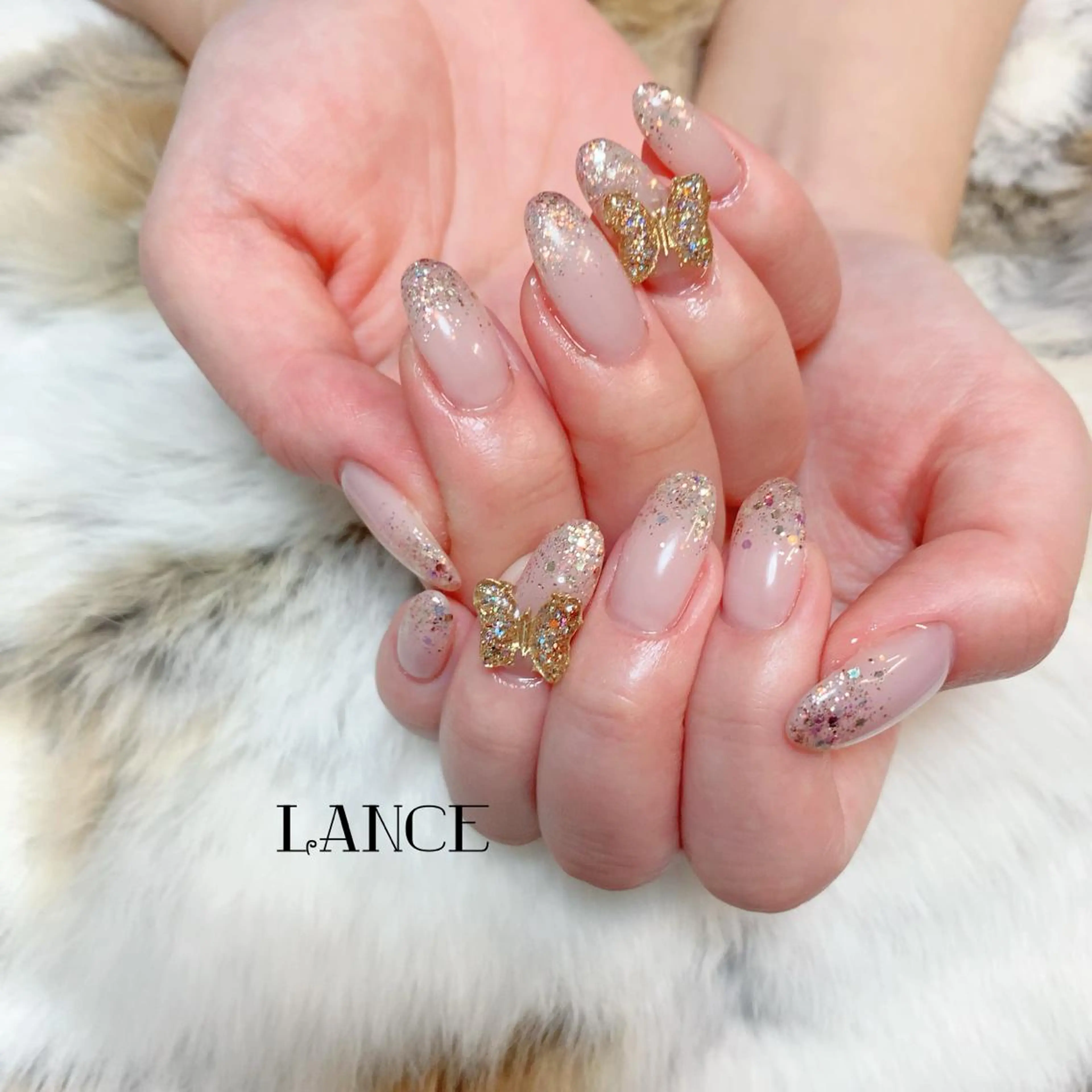 ミディアム ネイル オーロラネイル フレンチネイル グラデーション キラキラネイル マグネットネイル ハンドネイル Lance nailのネイルデザイン