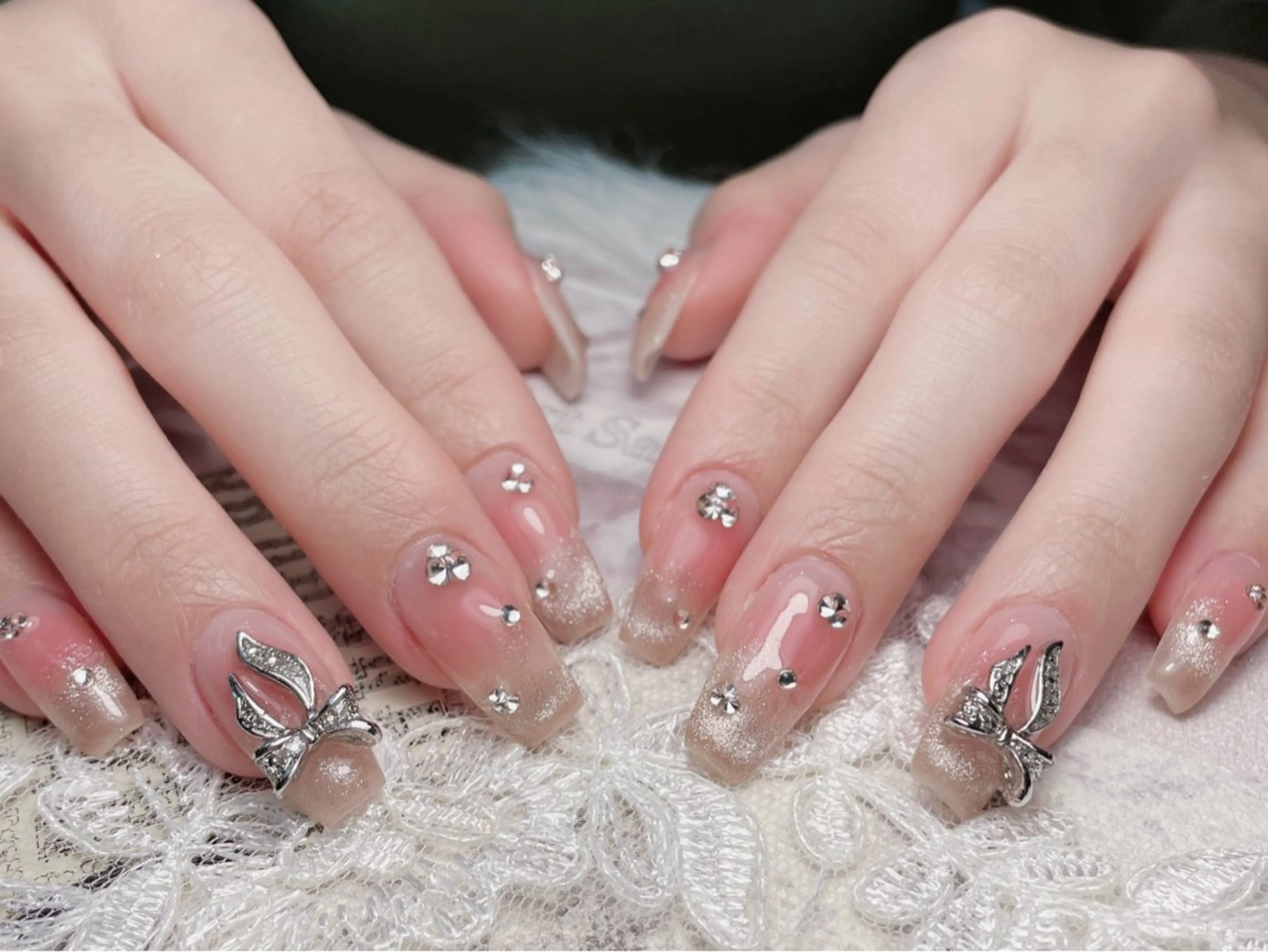 ネイル リボン ハンドネイル princess👑 木戸　唯のネイルデザイン