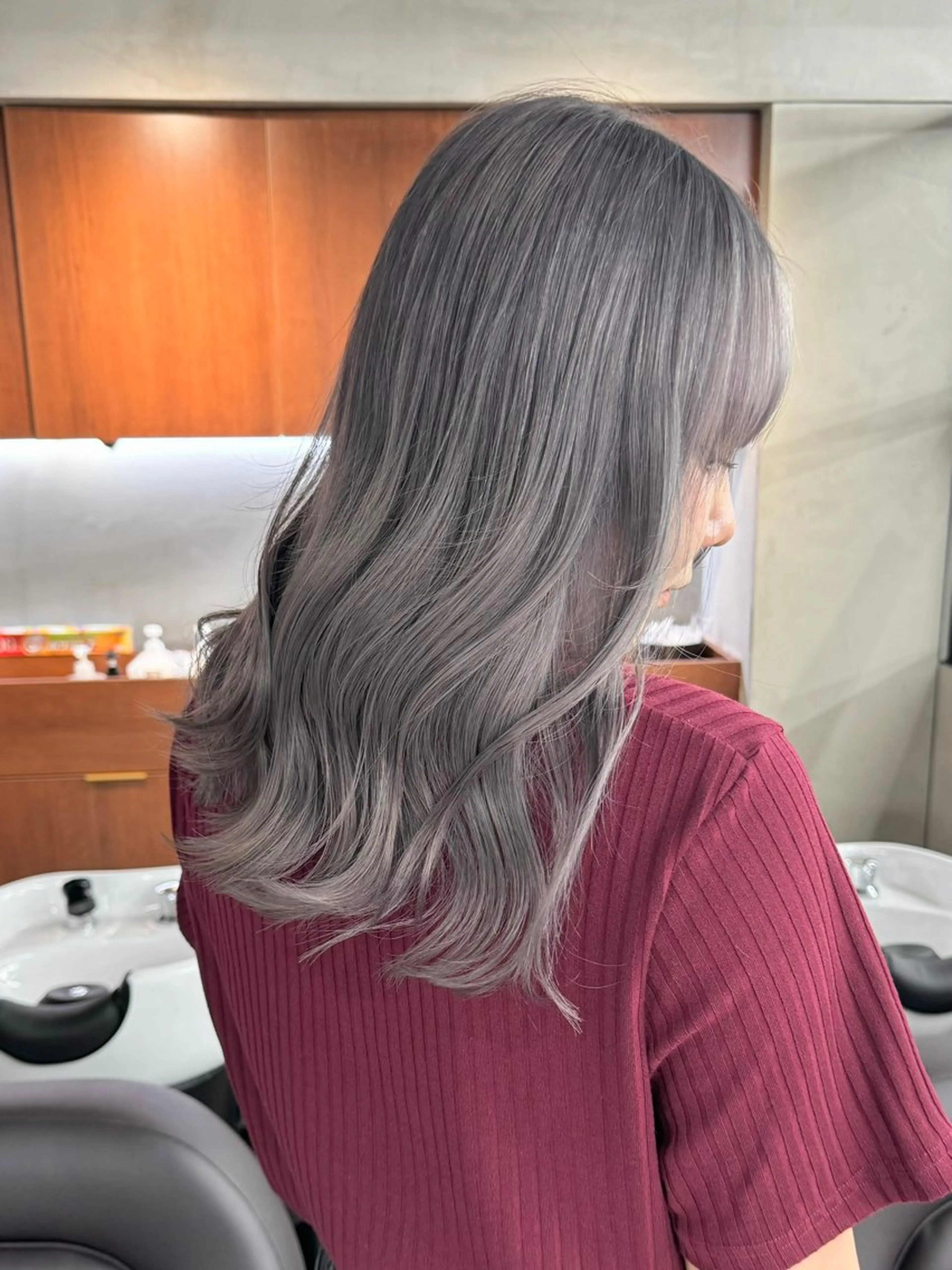 ロング カラー アッシュ ベージュカラー ブリーチ ブロンド ブラウンカラー カット ヘアカラー トリートメント ブリーチ　ハイトーン 特化🌈フジタハルキのヘアスタイル
